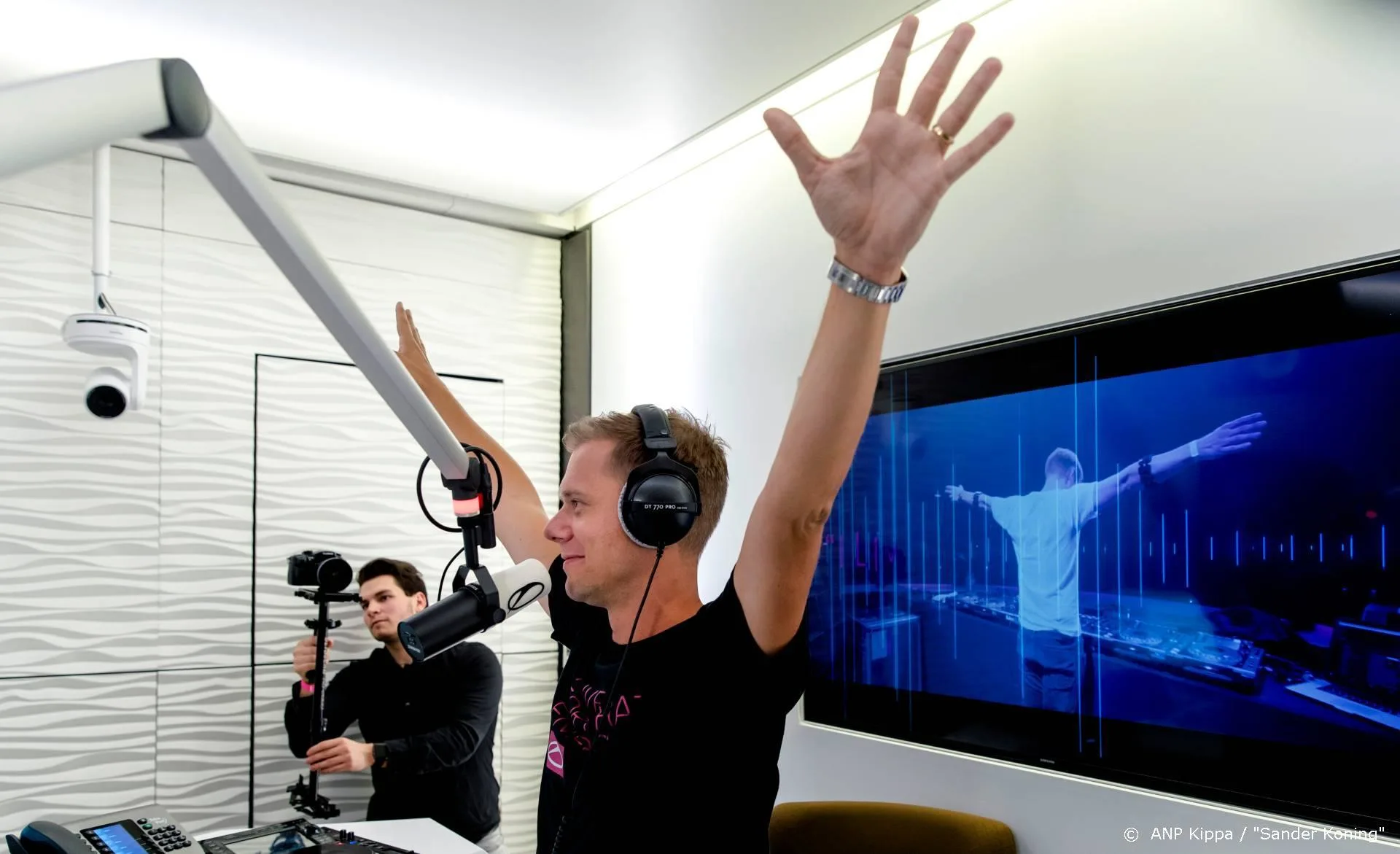 Nederlands muzieklabel en Armin van Buuren winnen danceprijzen