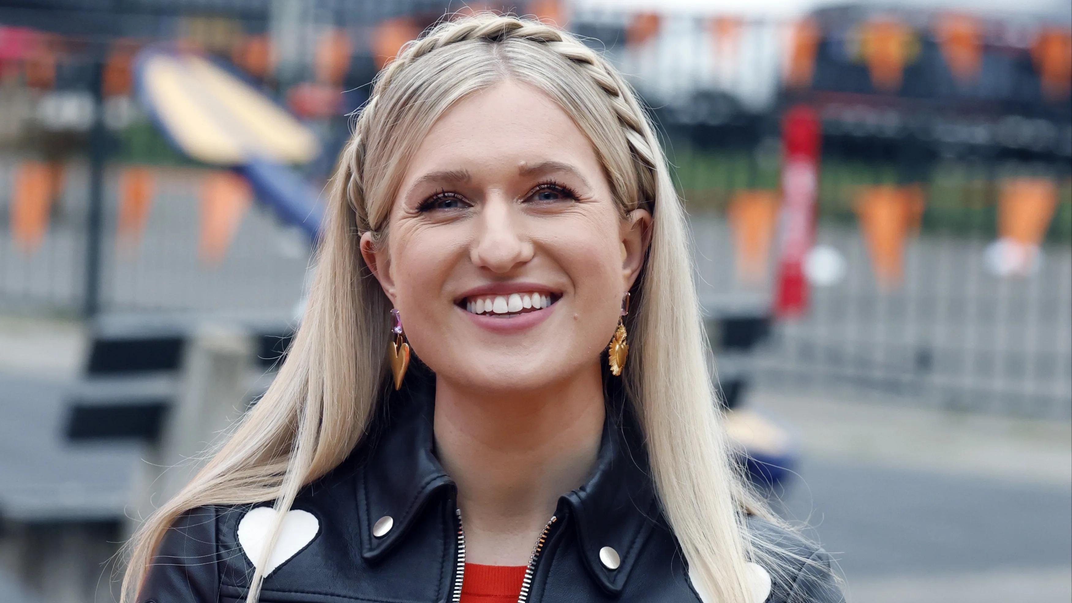 Britt Dekker viert prachtige mijlpaal