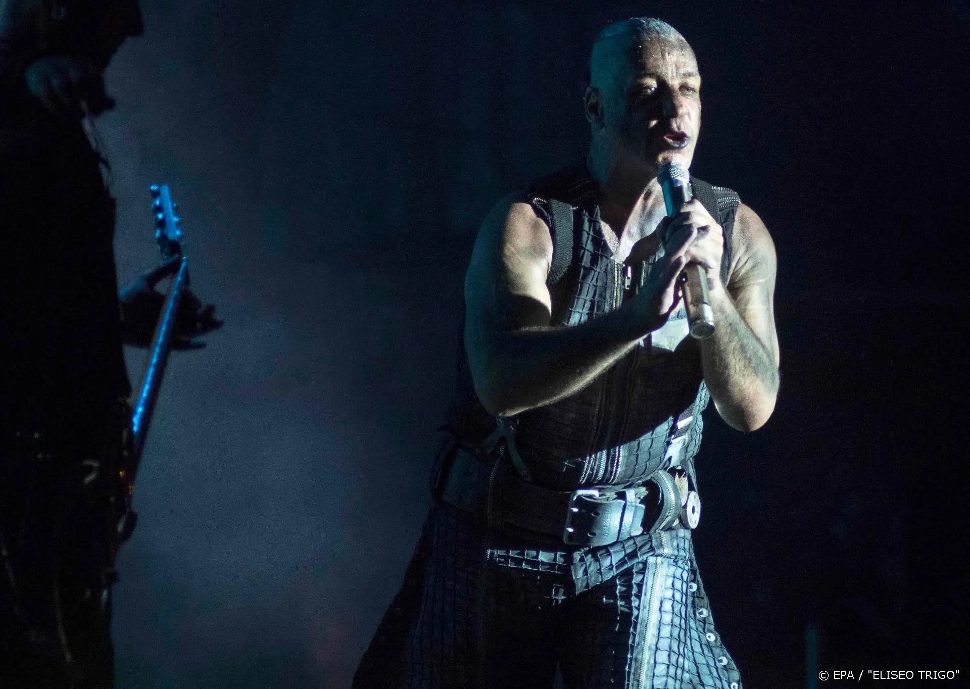 Rammstein-Frontman laat zich niet veroveren door virus