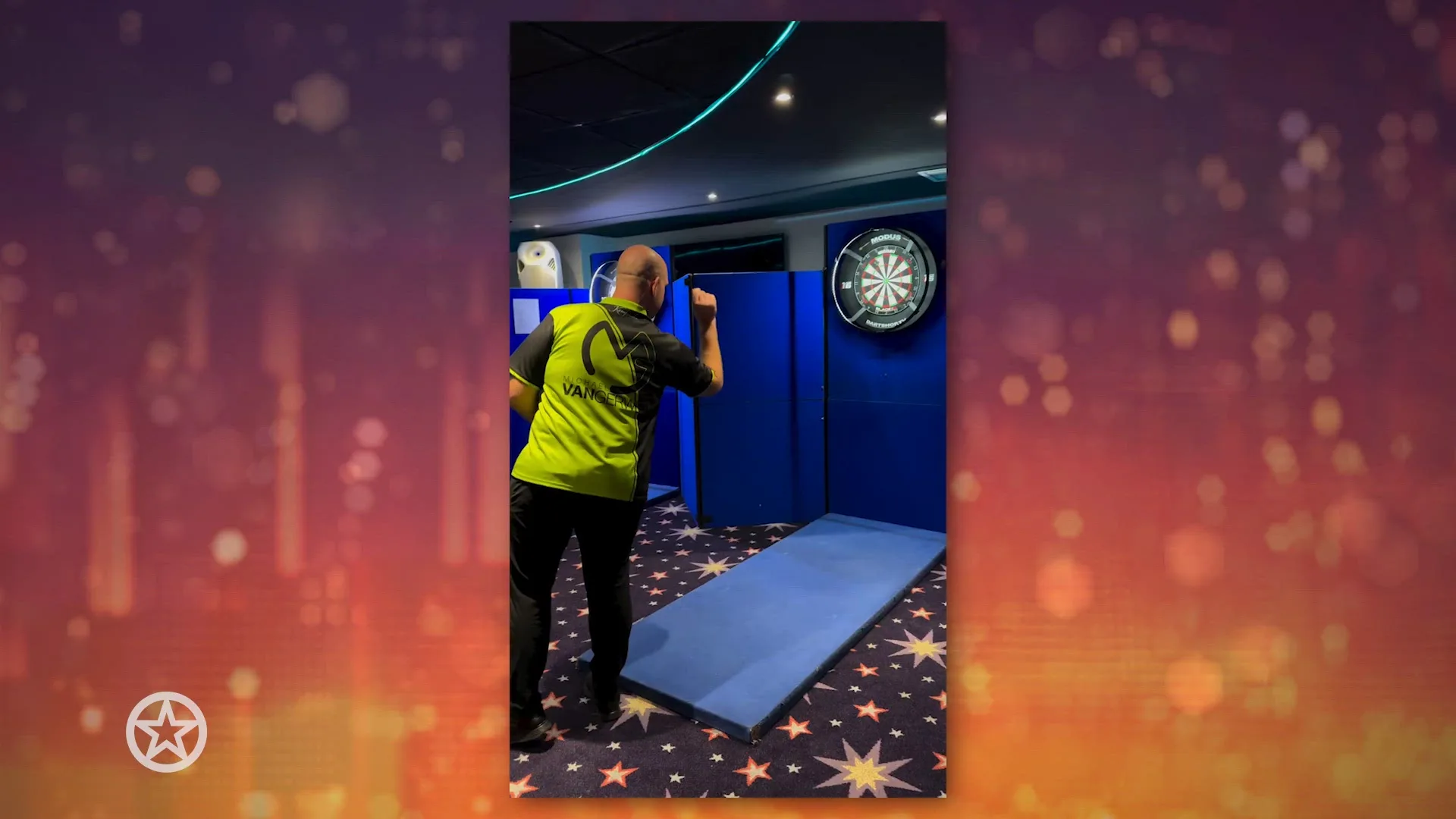 Professioneel darter Michael van Gerwen in actie