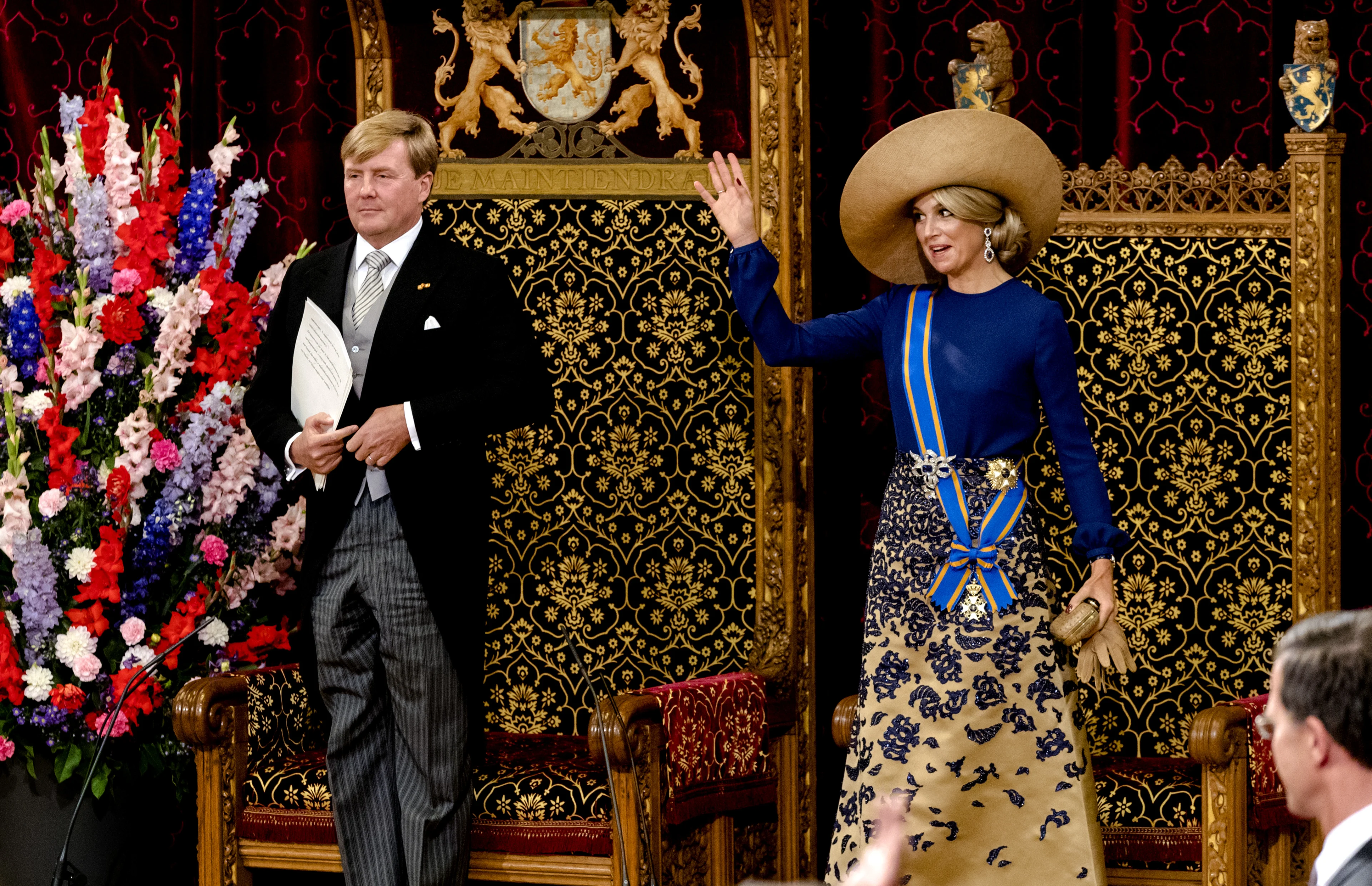 Hart van Oranje neemt uniek kijkje in atelier Claes Iversen