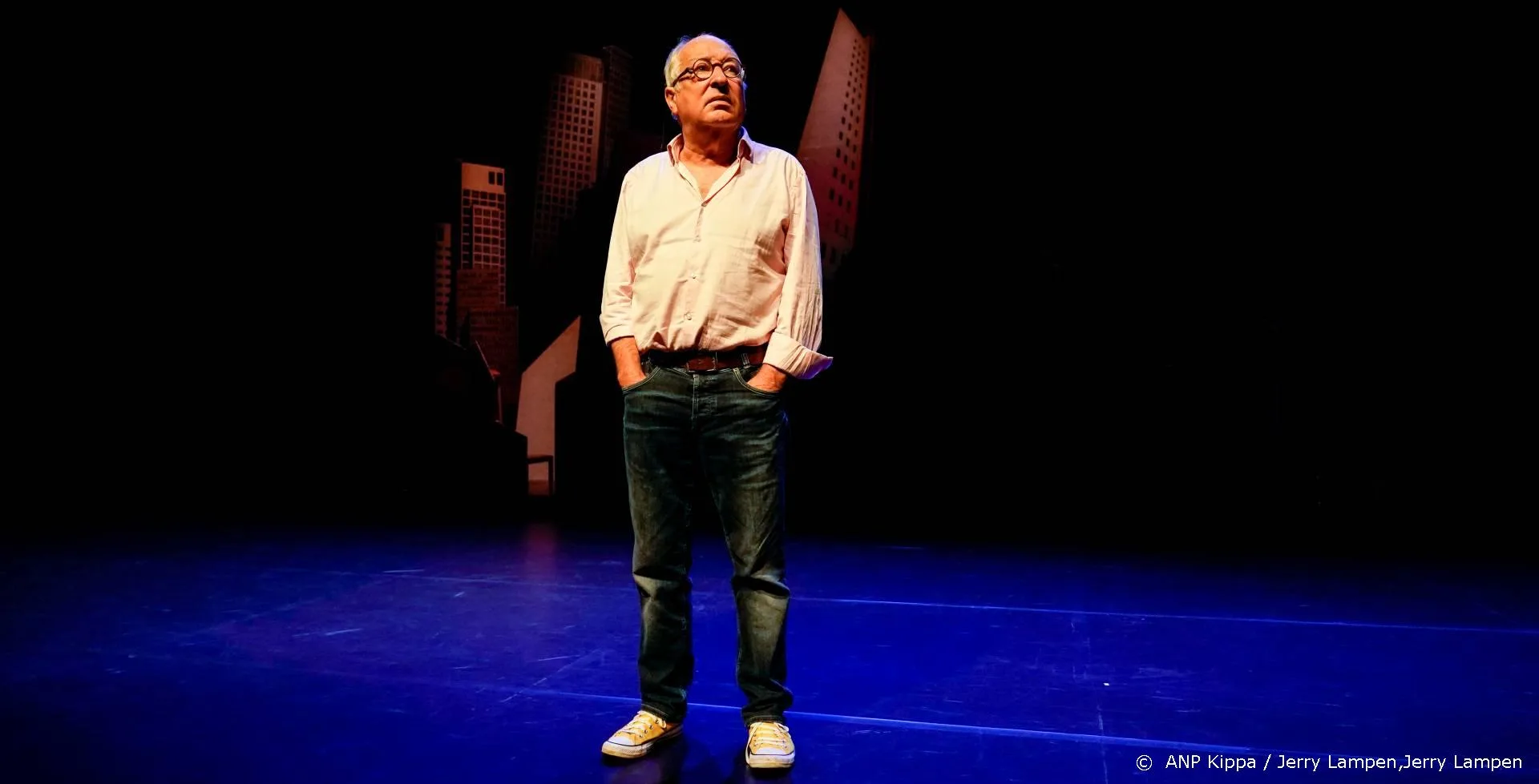 Oudejaarsconference Youp van 't Hek eerder opgenomen