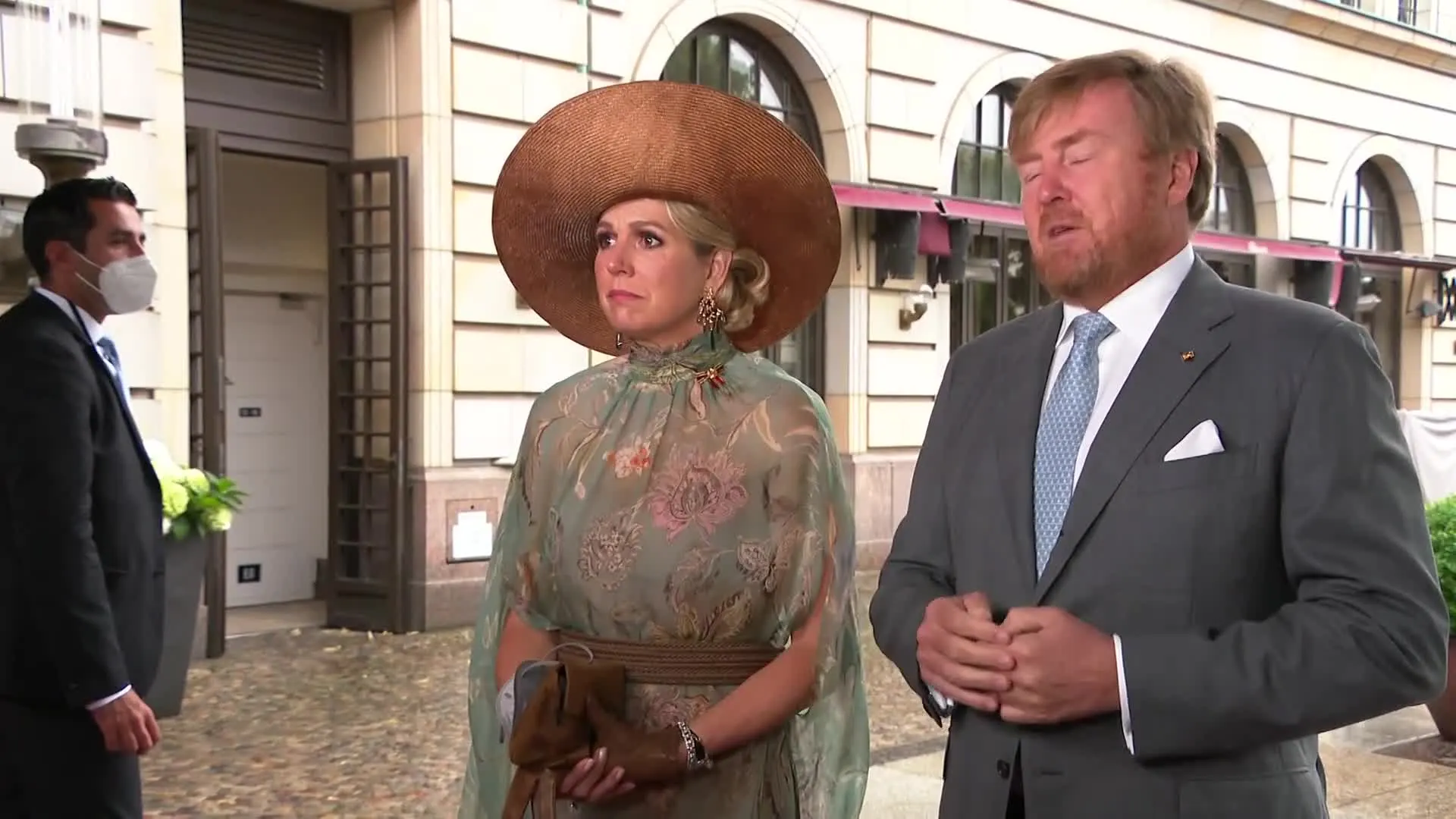 Willem-Alexander reageert op beeld op neerschieten Peter R. d...