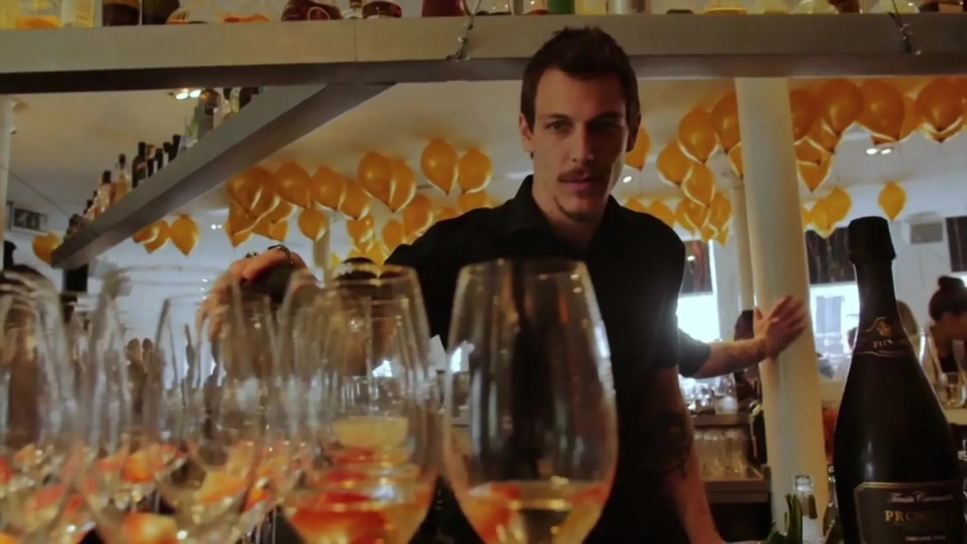 DIT kost de super-de-luxe birthday bash van Lil' Kleine