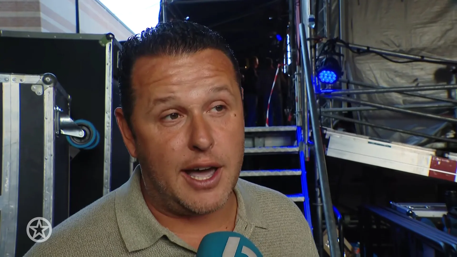 John West heeft eindelijk trouwdatum vastgeprikt