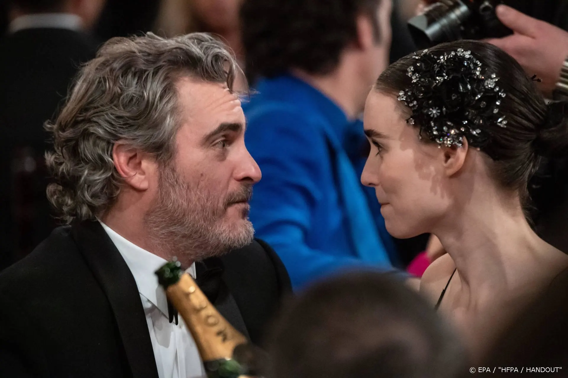 'Joaquin Phoenix en verloofde verwachten eerste kind'