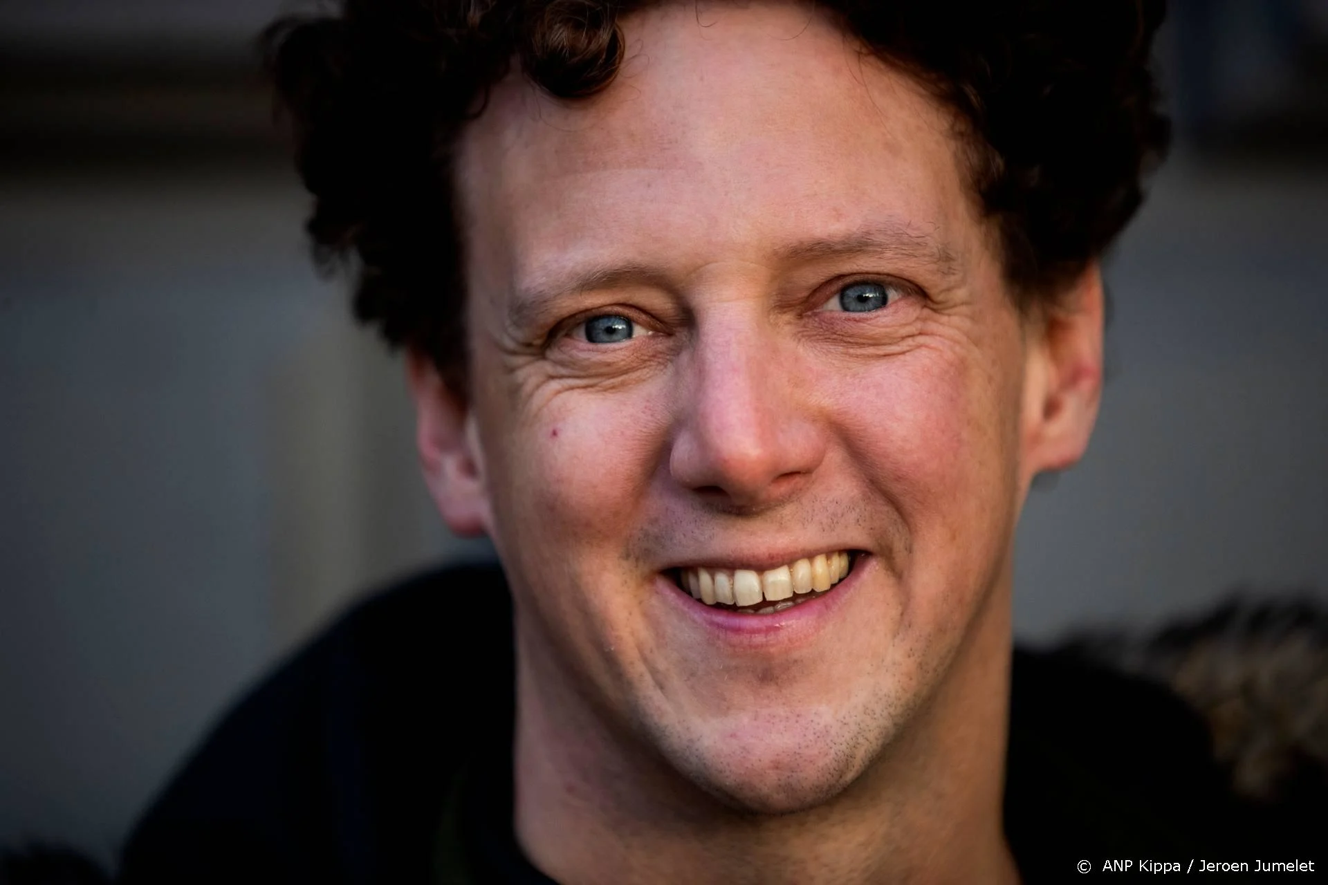 Jochem Myjer 'maakt zich zorgen' om gelijkenis zoontje en vriend