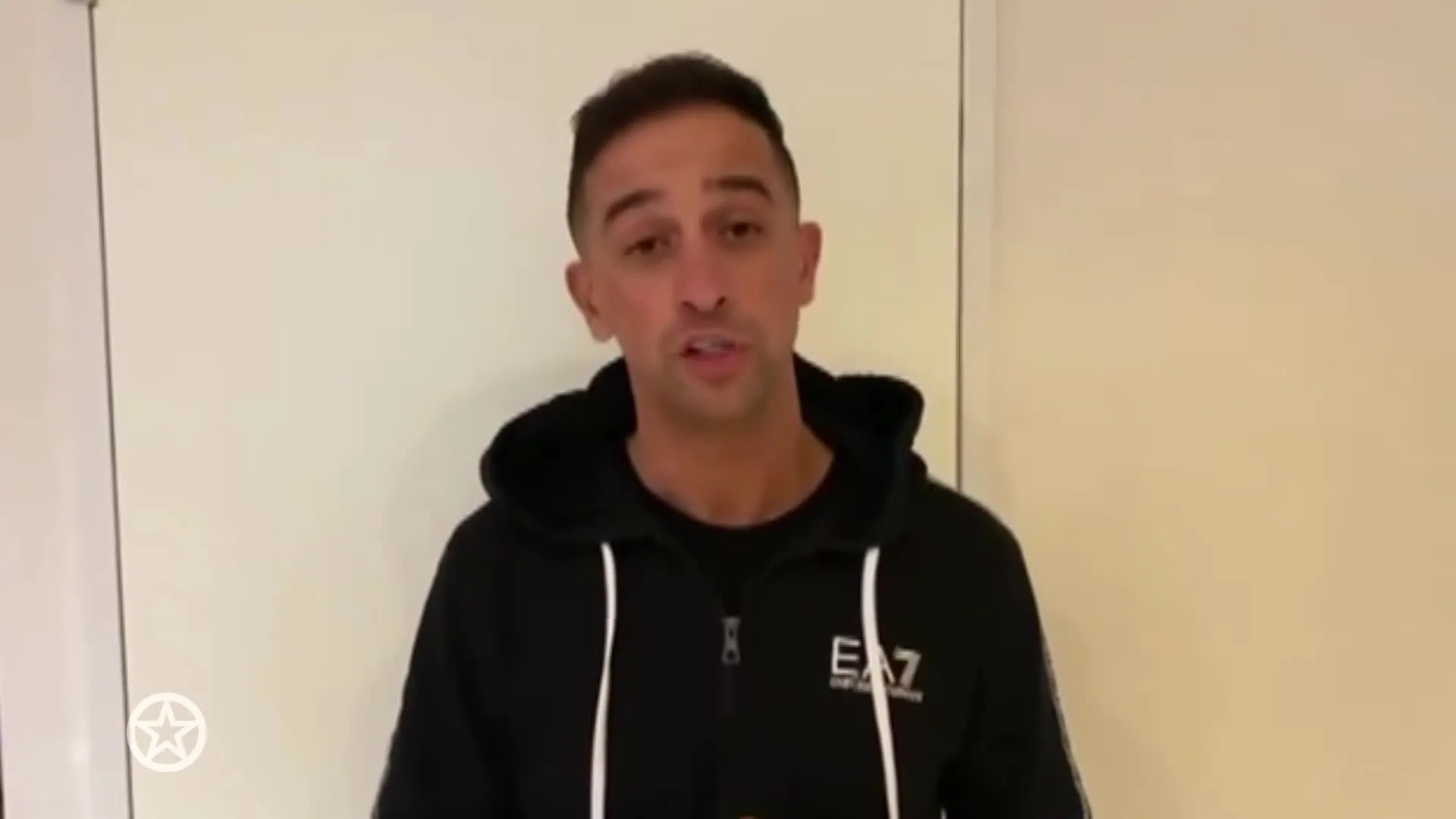 Rapper Yes-R slachtoffer van overval