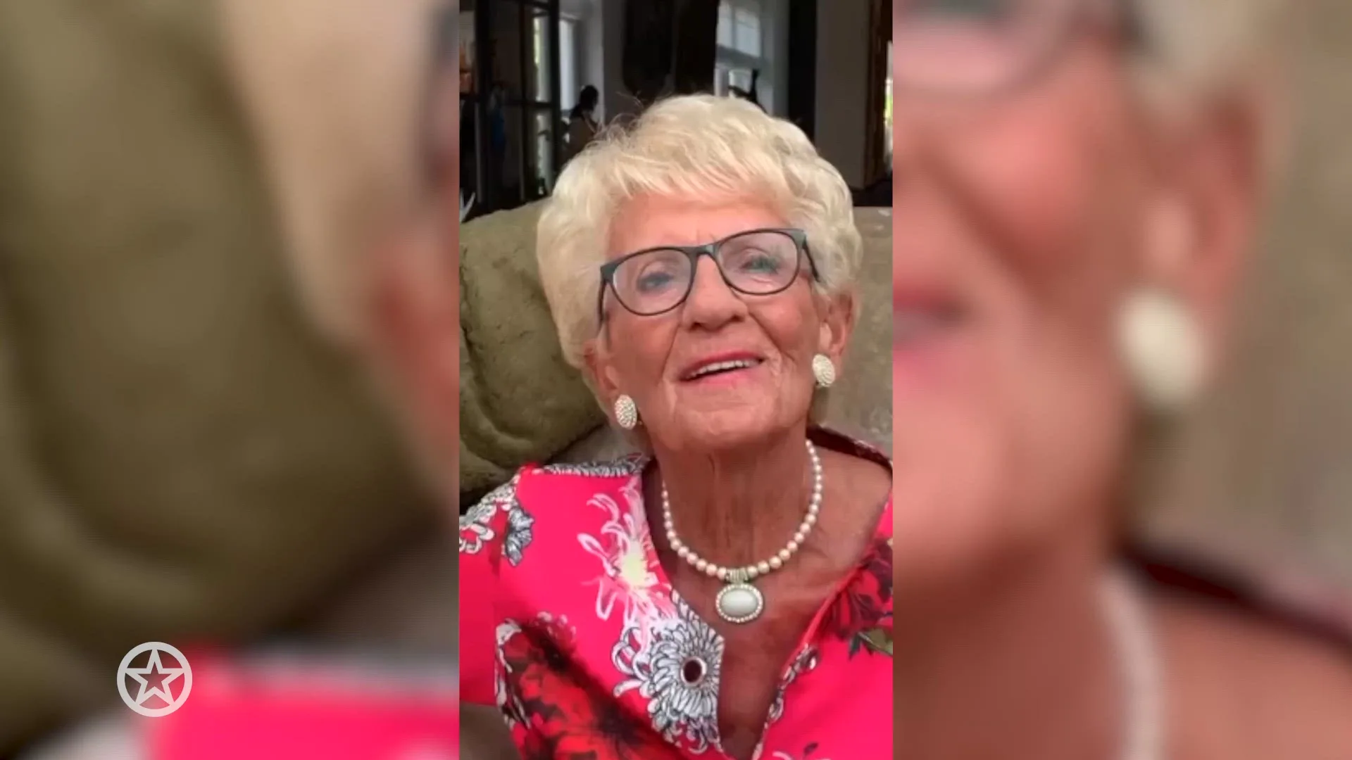 Gerard Joling haalt dierbare herinneringen op aan zijn moeder