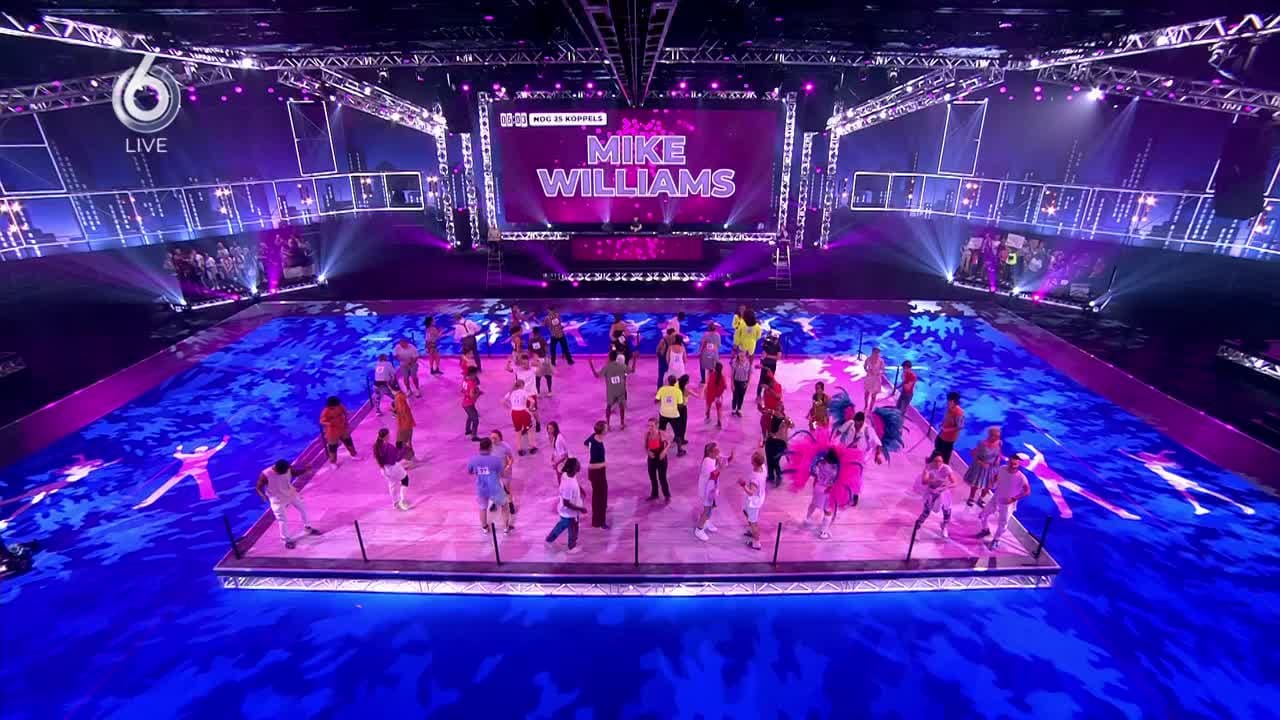 Rode kaart in De Dansmarathon