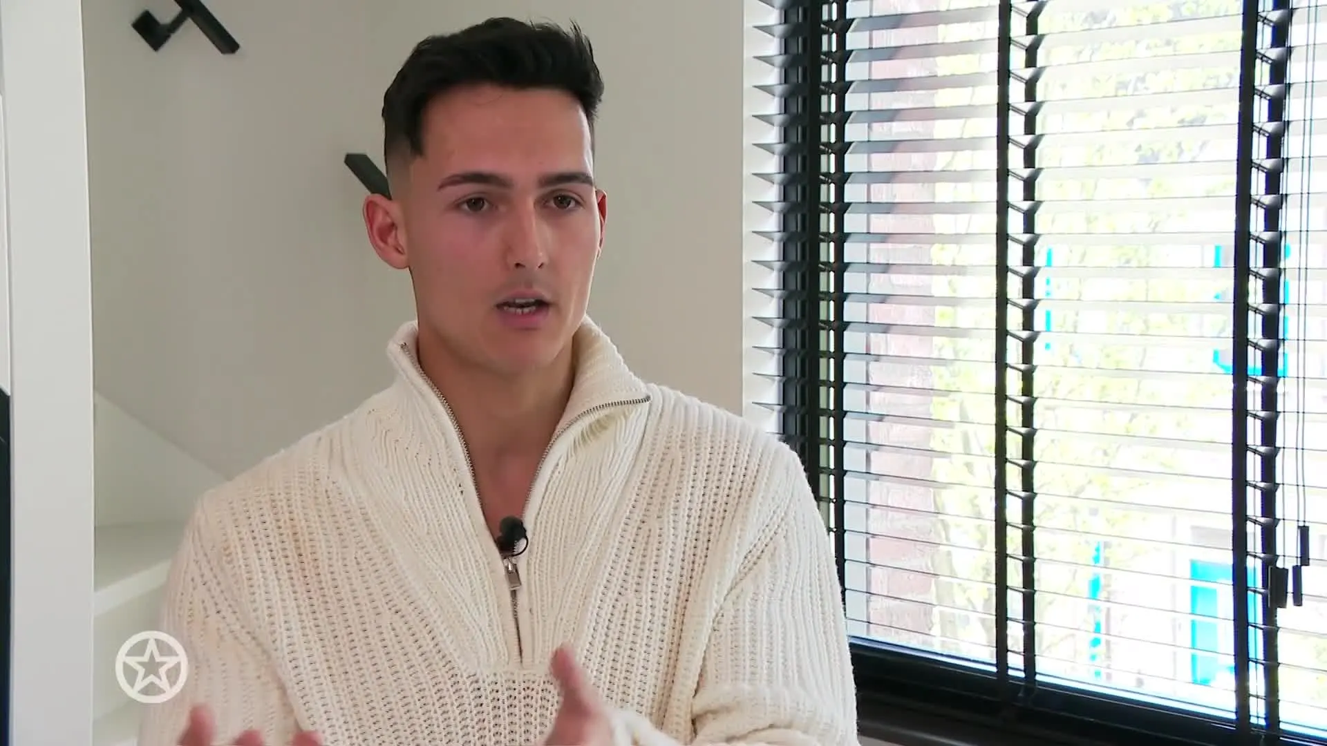 Levy verdient tonnen met naaktvideo's: 'Ik ben er klaar mee'