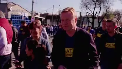 Deze BN'ers gaan met Johnny op reis in Waar is De Mol?