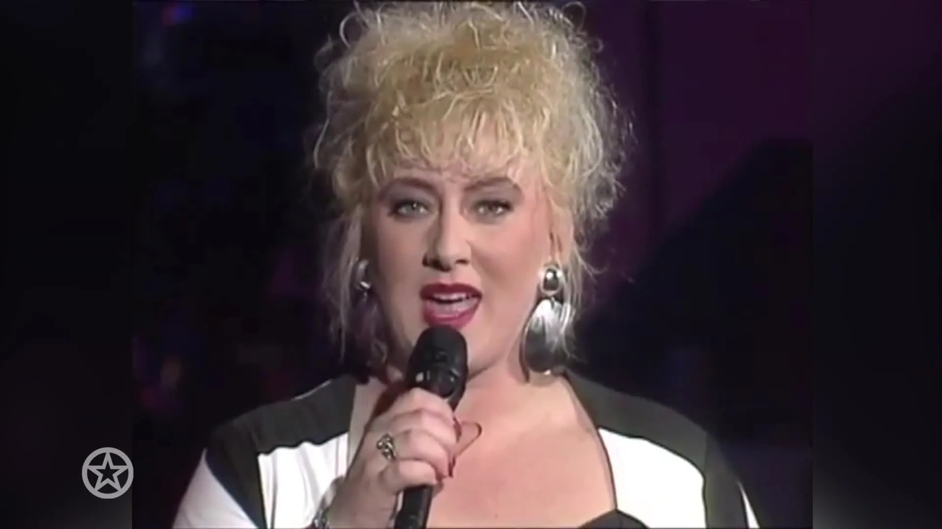 Karin Bloemen is al 40 jaar lang niet weg te slaan van Nederlands grootste podia.