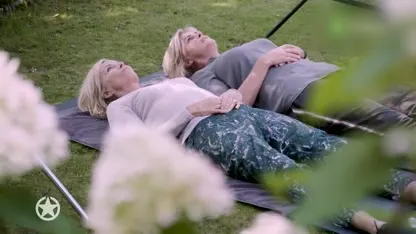 Irene ligt lekker met Anita