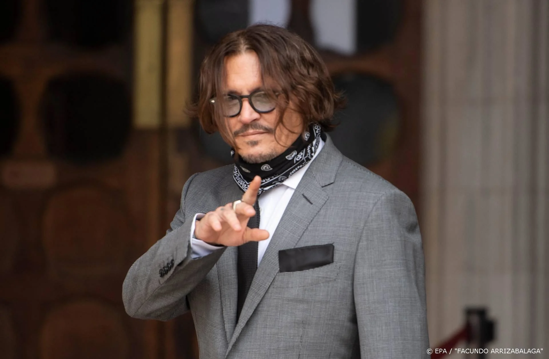 Johnny Depp: ik kon Amber niet eens slaan met vinger in het gips