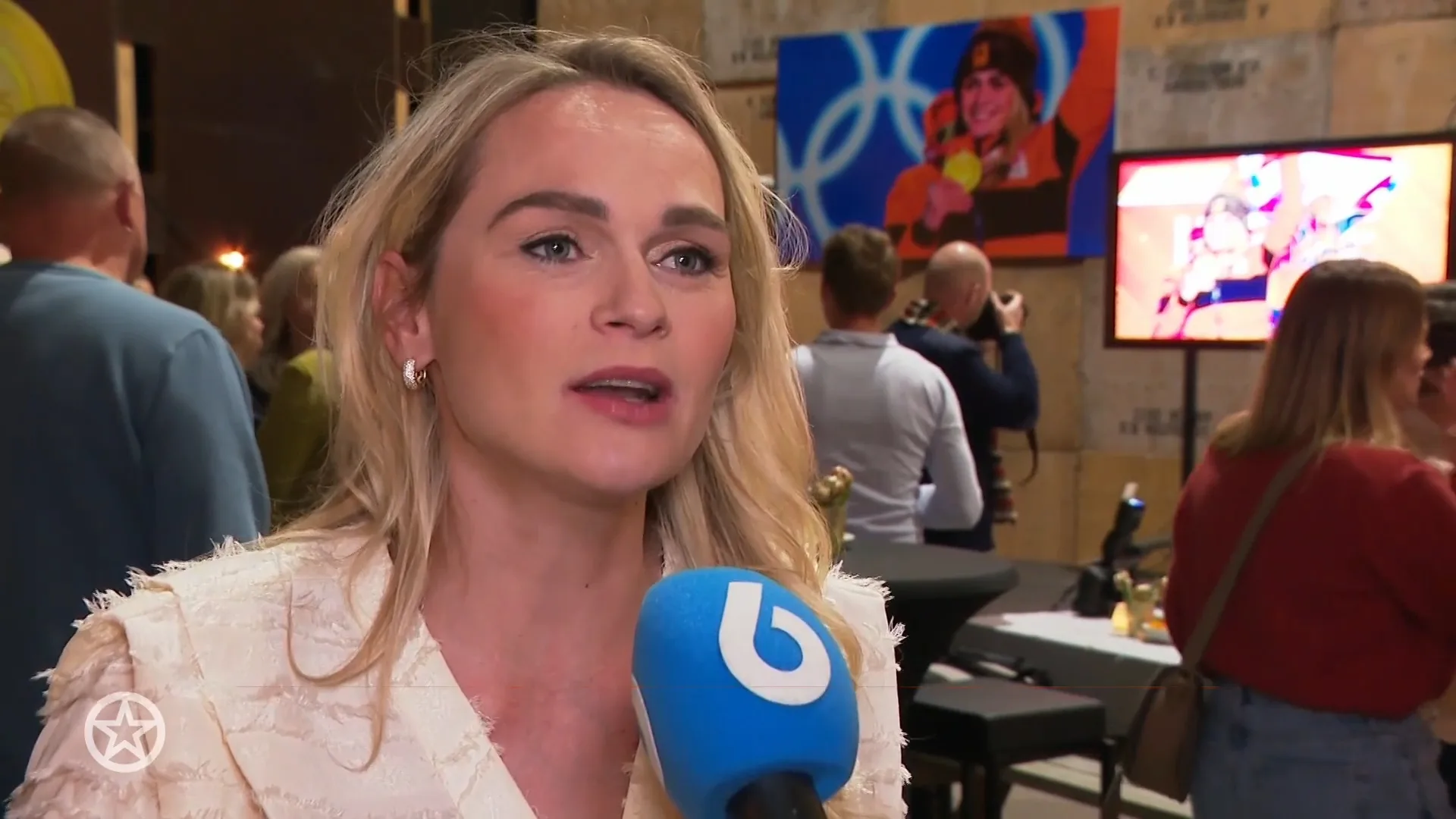 Voormalig topschaatsster Irene Schouten verwelkomt zoon