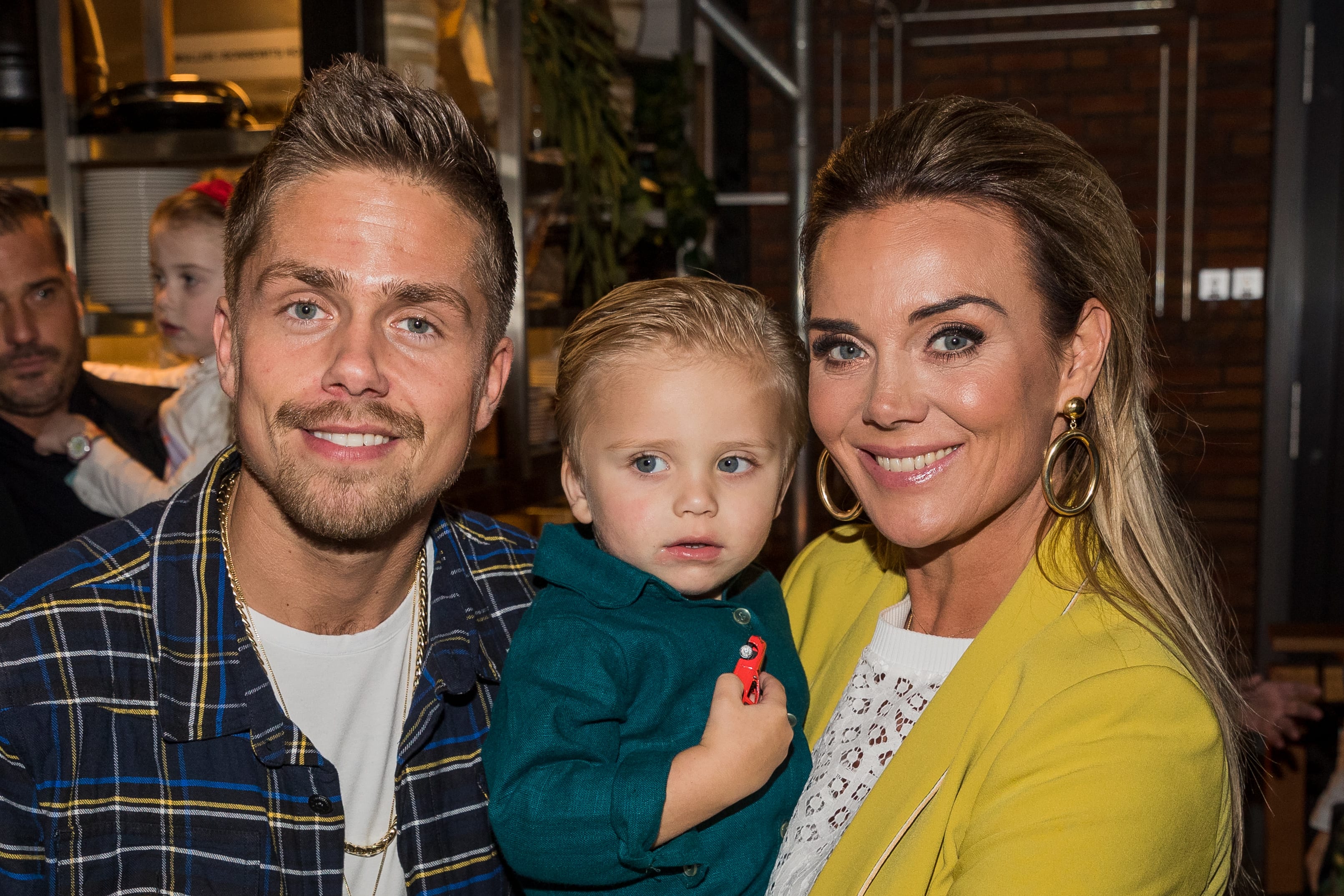 ZIEN: Te schattige foto van André Hazes junior in bad