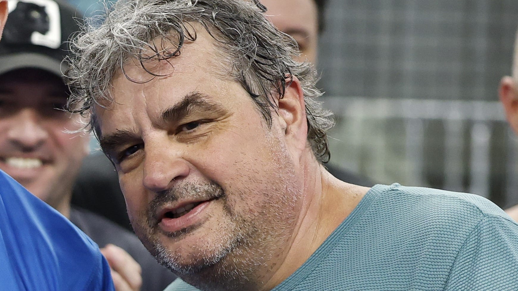 Frank Lammers aangeslagen op tv: 'Diepe wonden'