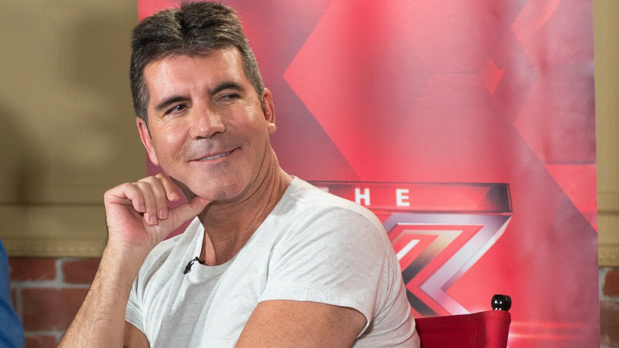 Kijkers in shock om 'nieuw gezicht' Simon Cowell