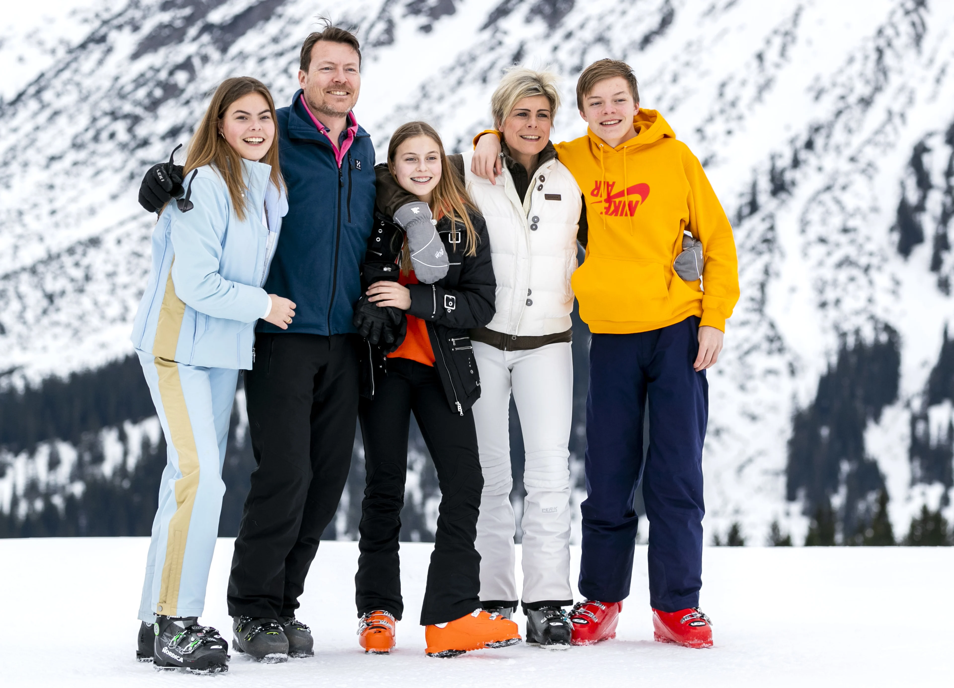 Prins Constantijn trots op 'geëmancipeerde' gravin Eloise