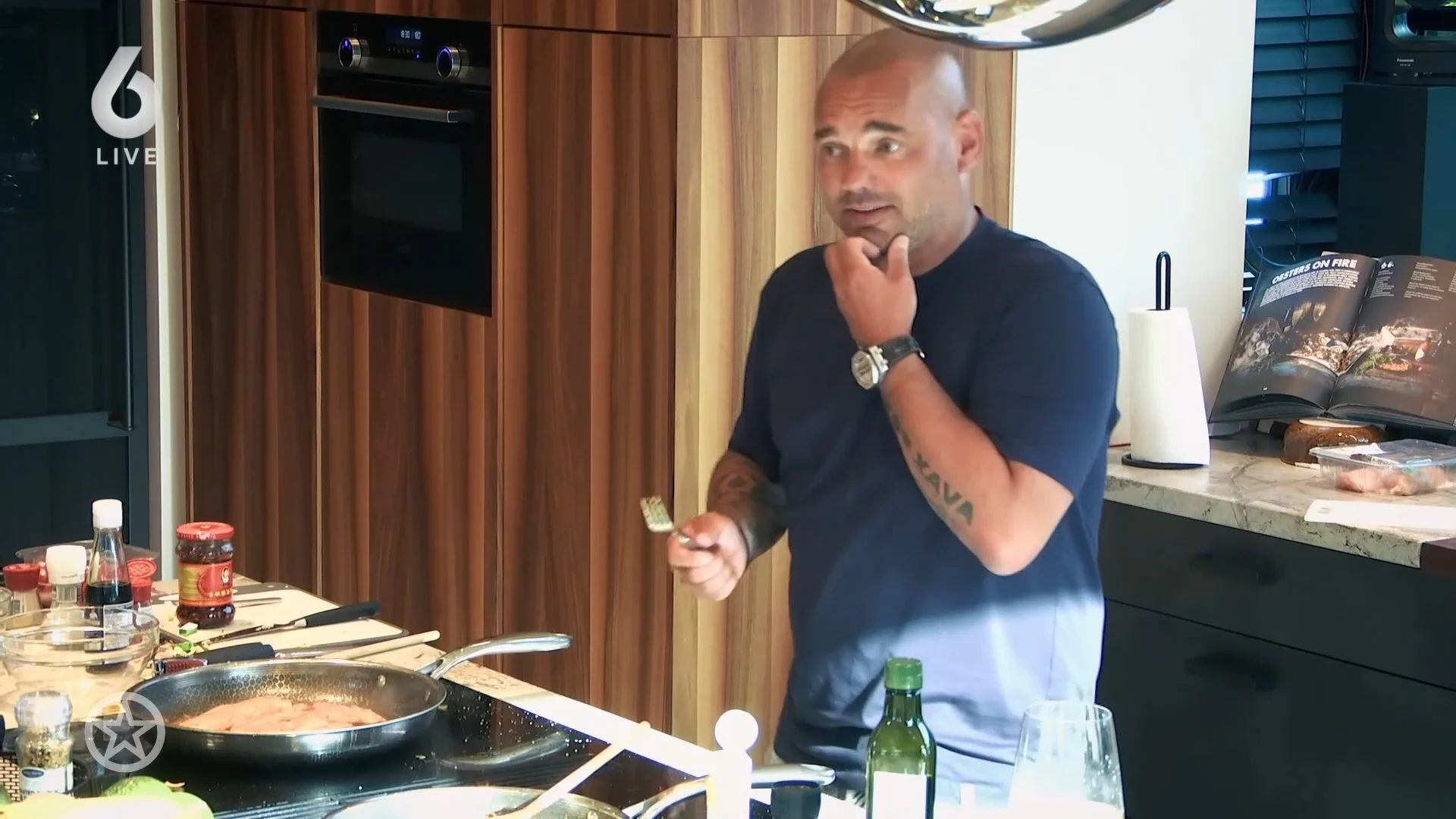 Wesley Sneijder eerlijk over nieuwe relatie: 'Geen kriebels'