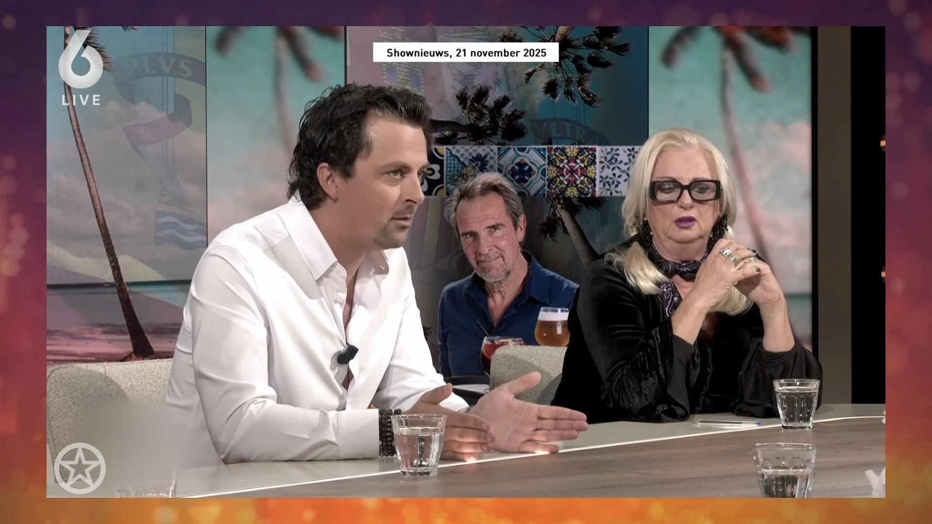 Spraakmakend Shownieuws-bezoek Mike en zijn moeder Monique maakt tongen los