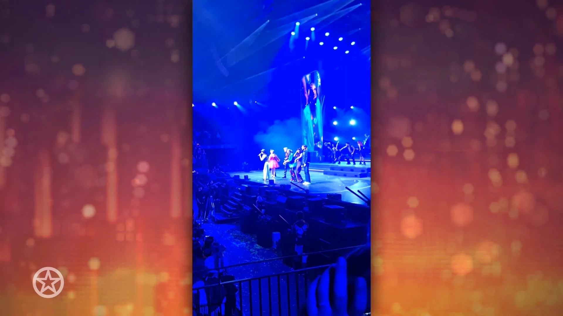 Het Huis Anubis treedt op bij de Studio 100 SingAlong