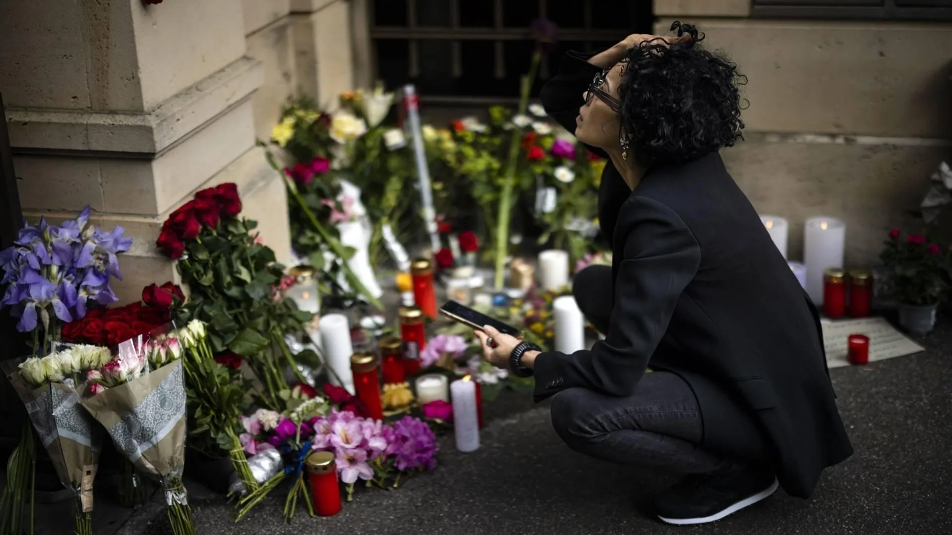 Bloemenzee bij Zwitserse villa van Tina Turner