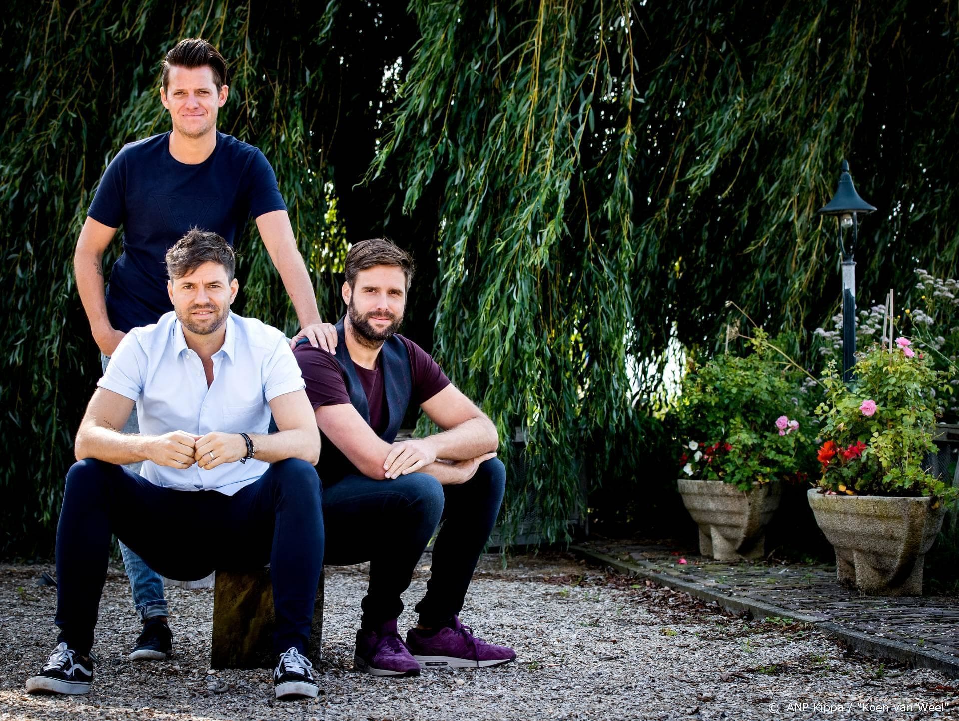 Nick, Simon en Kees pakken weer hun koffers