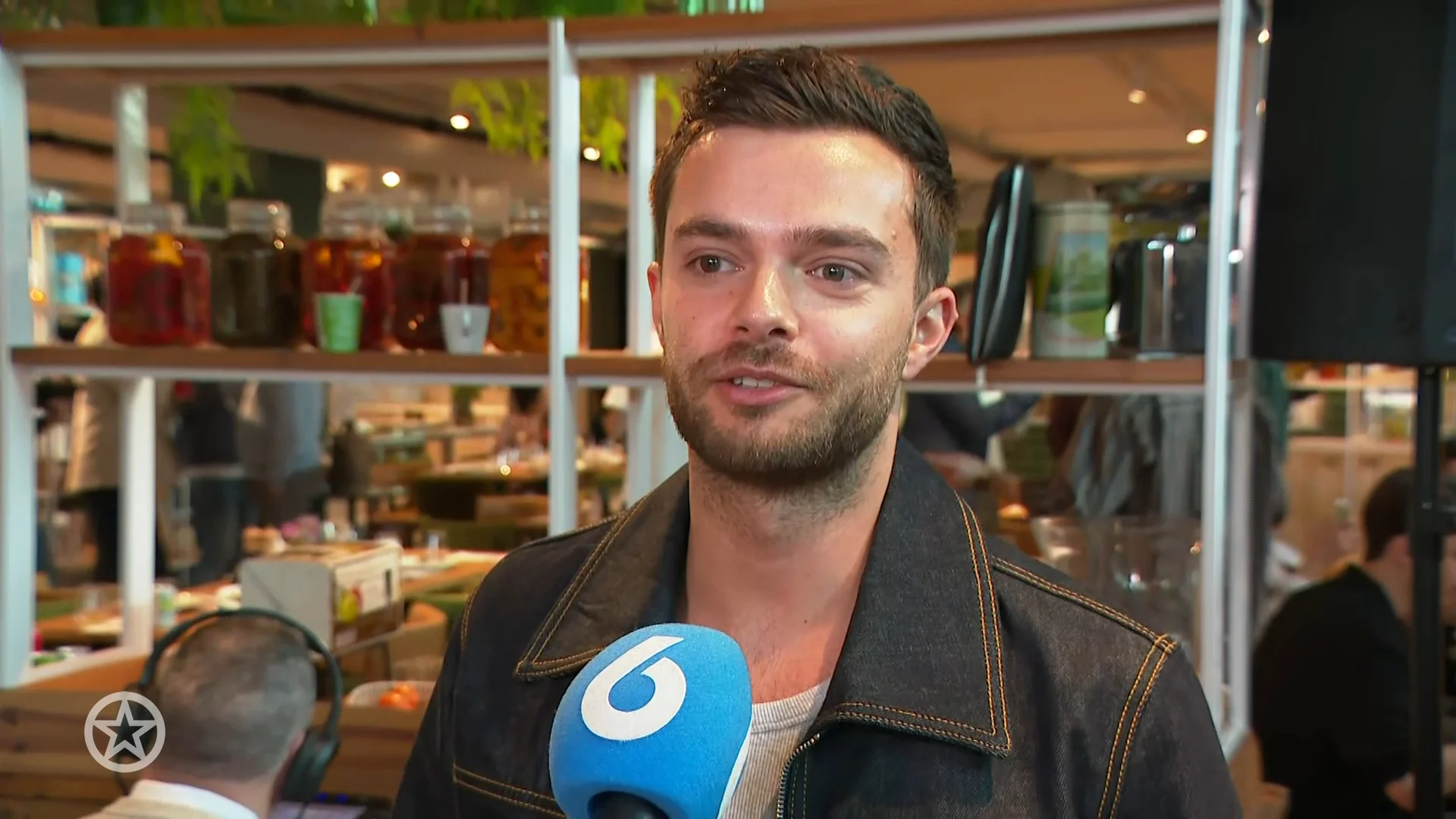 Buddy Vedder geëmotioneerd door gemis Loretta Schrijver