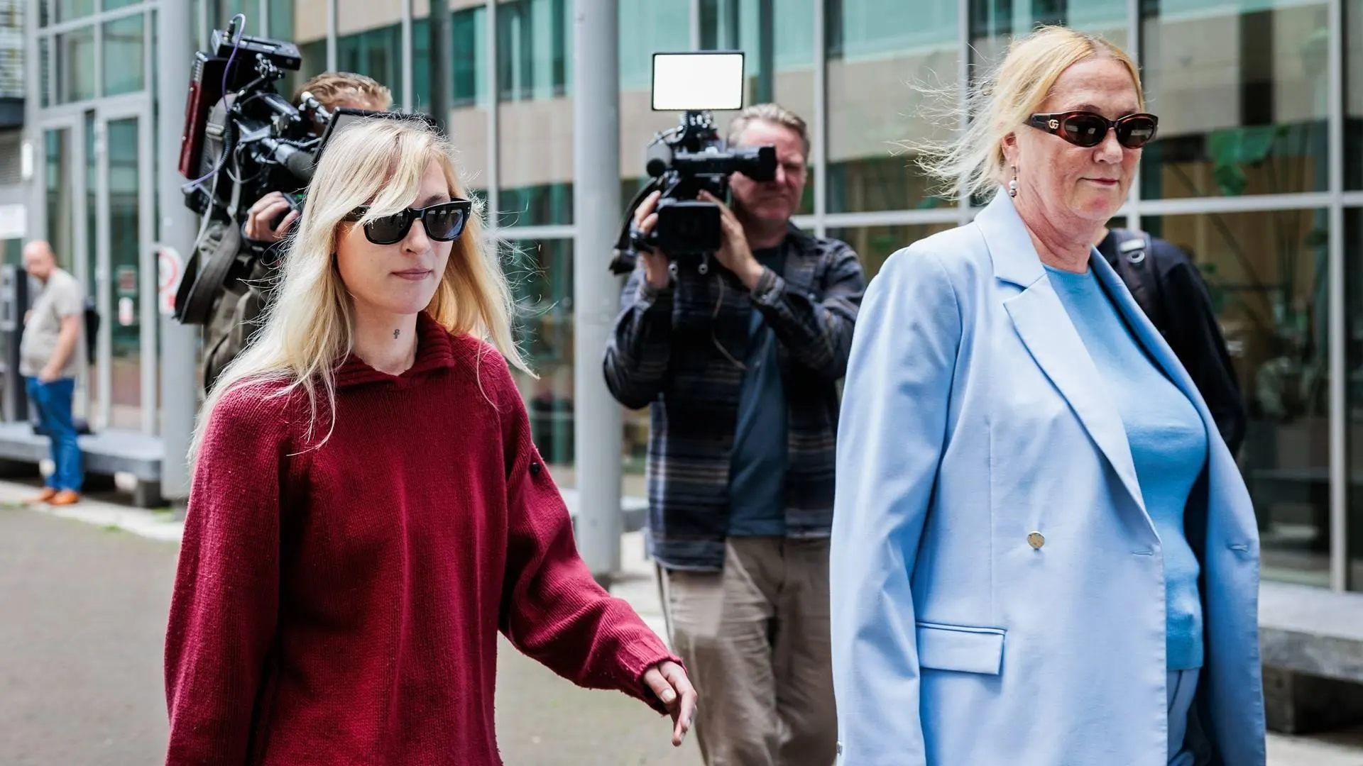 Heftig incident bij rechtszaak overleden broer S10