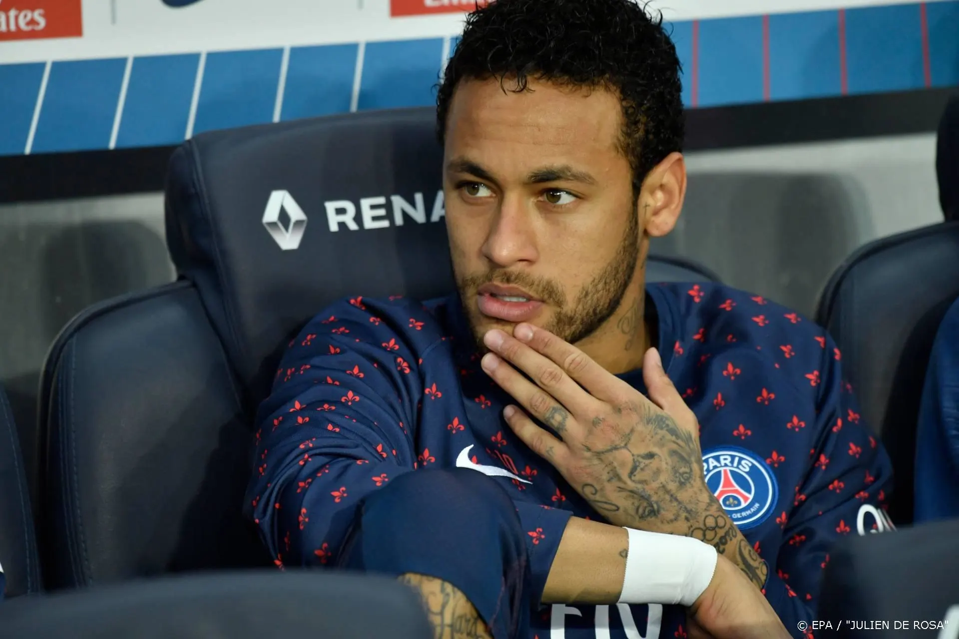 Topvoetballer Neymar aangeklaagd voor homofobie