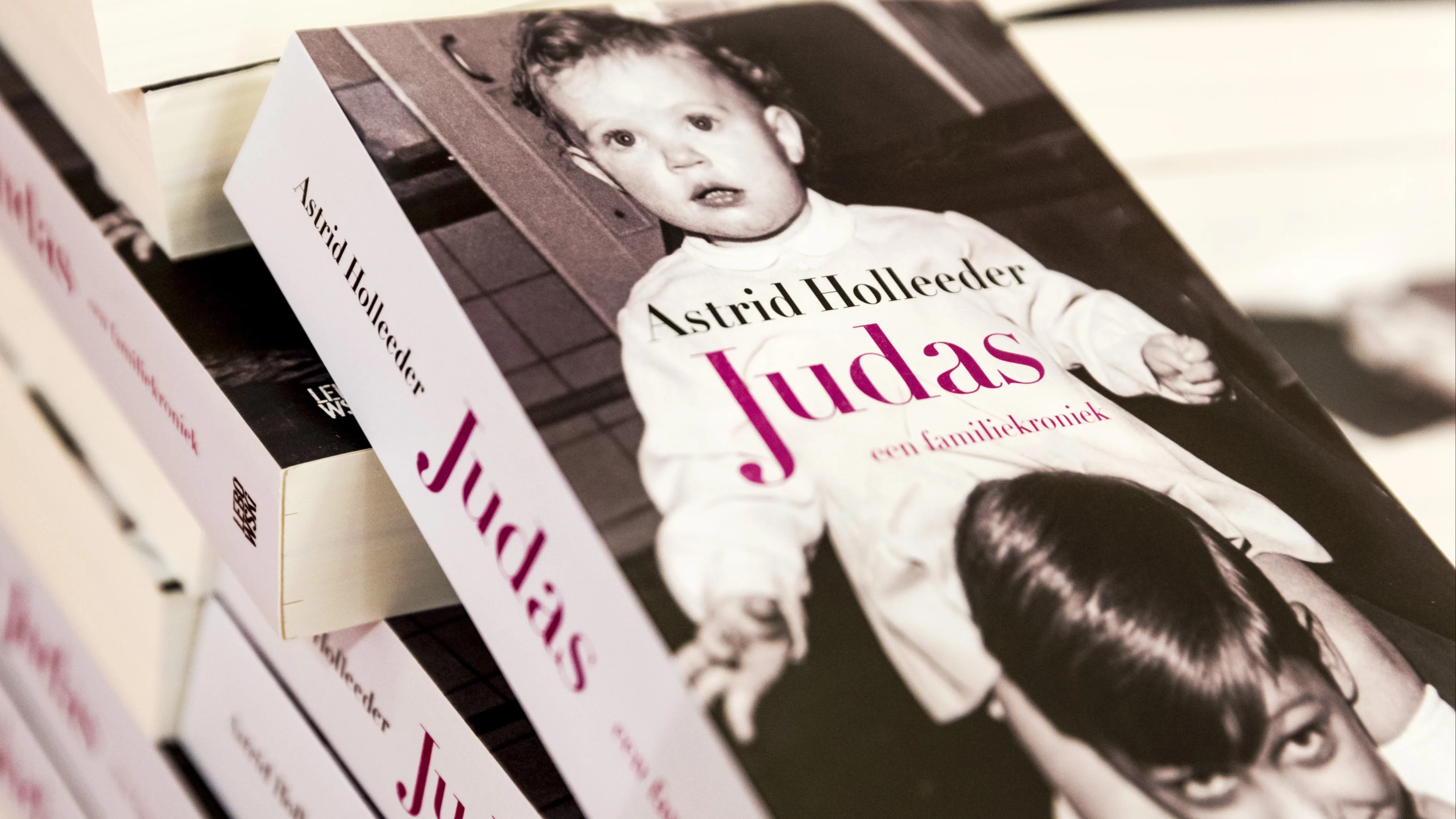 Astrid Holleeder woensdagavond voor het eerst zichtbaar op tv