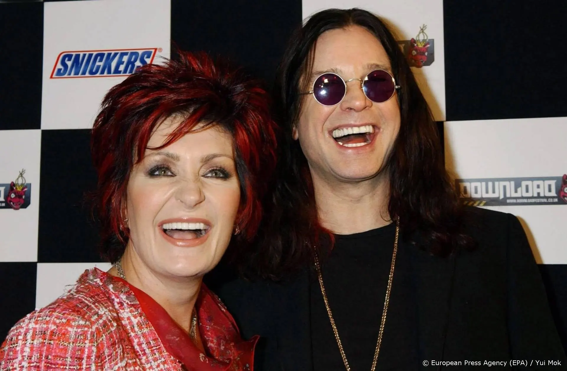 Sharon Osbourne weer thuis na coronabesmetting