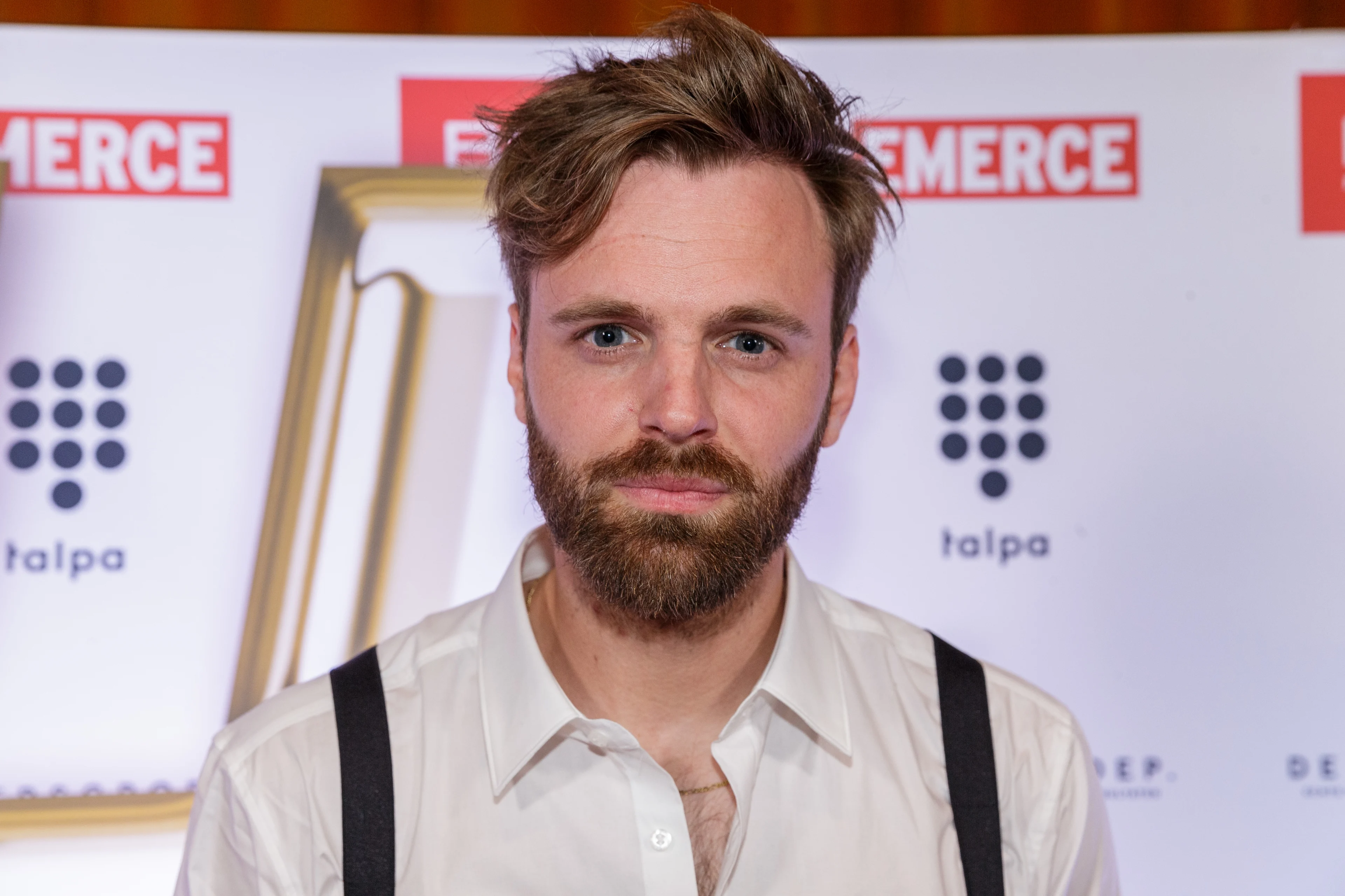 Tim Hofman deelt bijzondere foto van moeder in coronacrisis