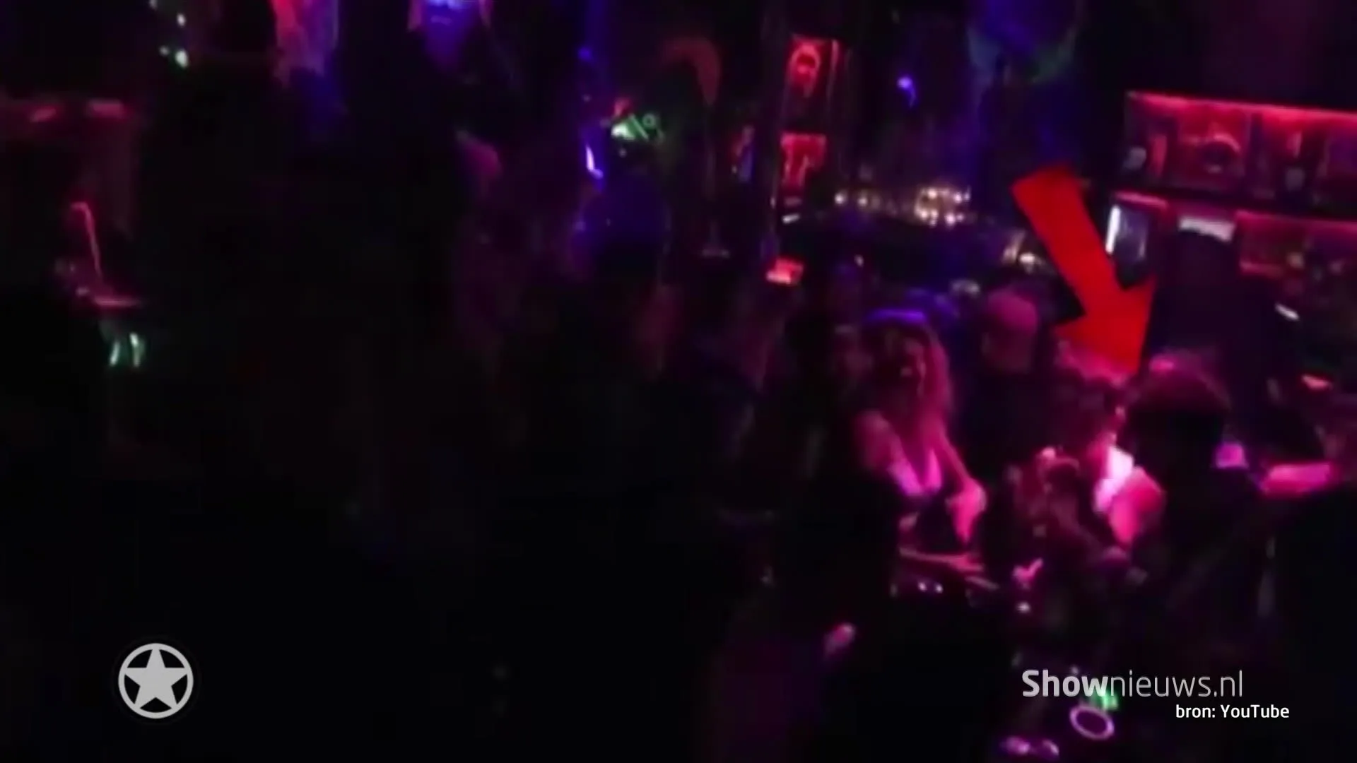 ZIEN! Jesse Lingard feest vanaf nu met kroon op zijn hoofd