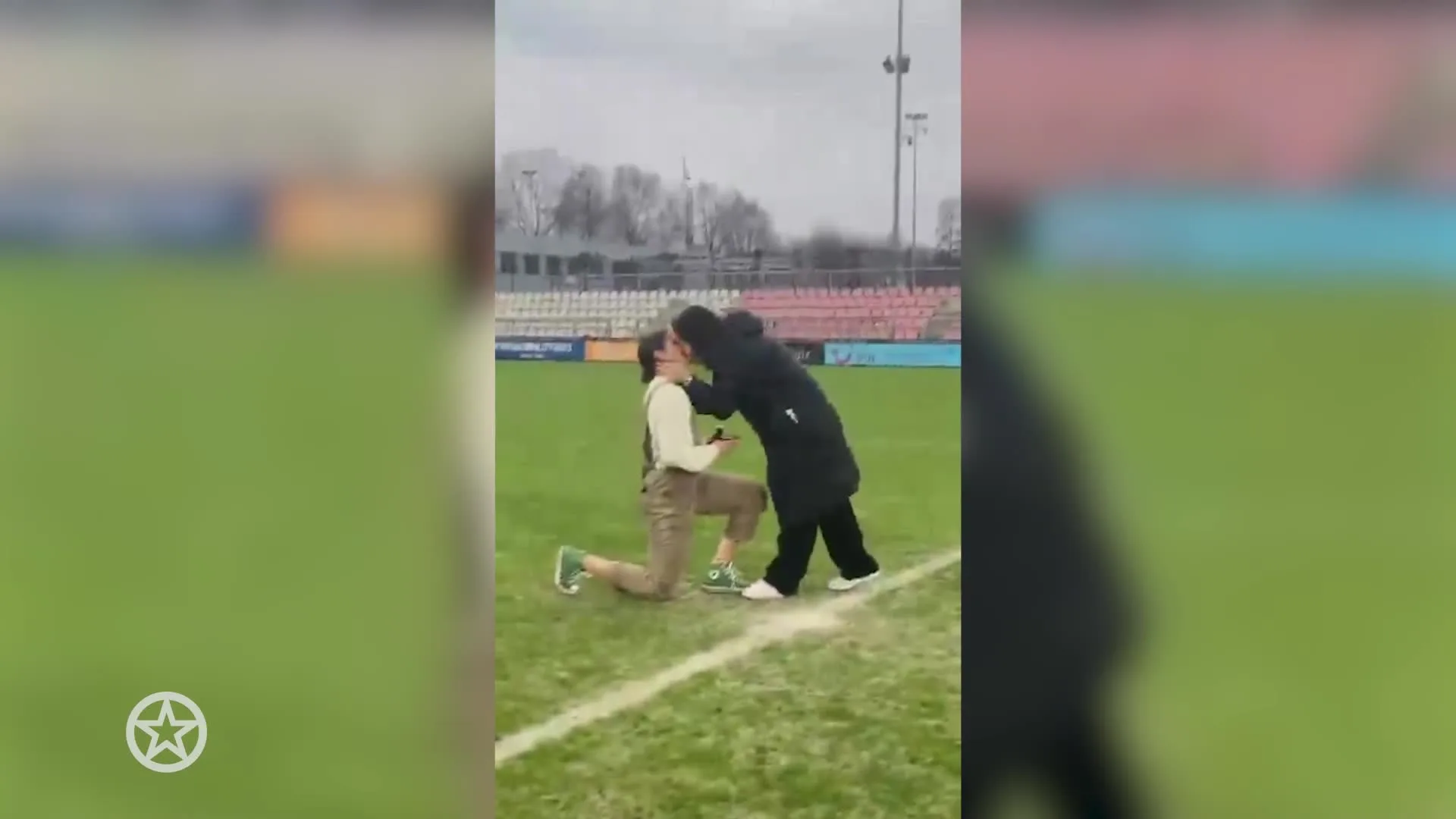 Merel van Dongen vraagt vriendin ten huwelijkk