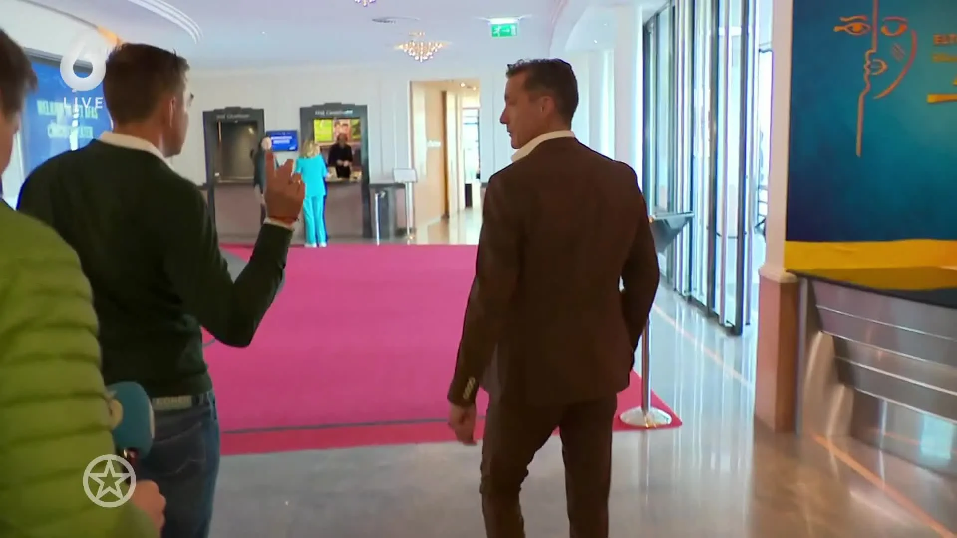 John de Bever trapt in 1 april grap