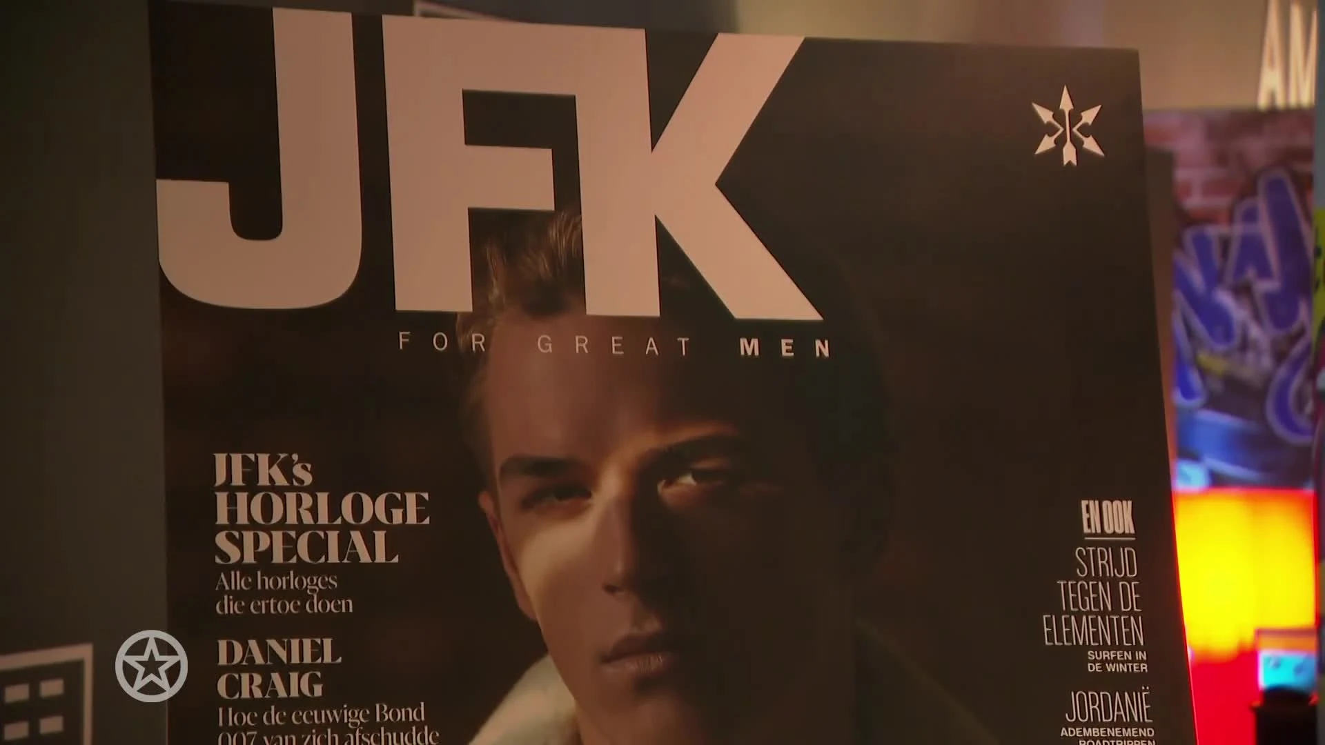 Antoon op de cover van JFK Magazine
