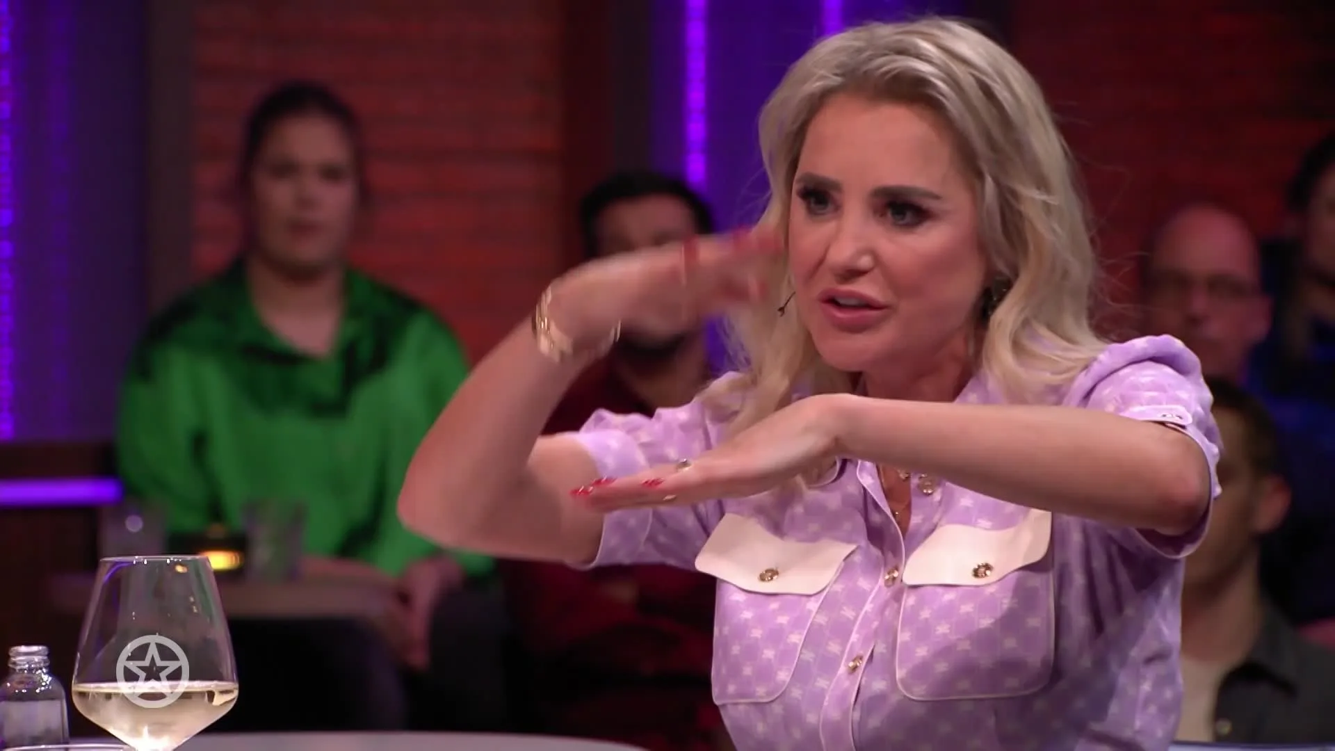 Bea Pols onderneemt juridische stappen tegen Sonja Bakker