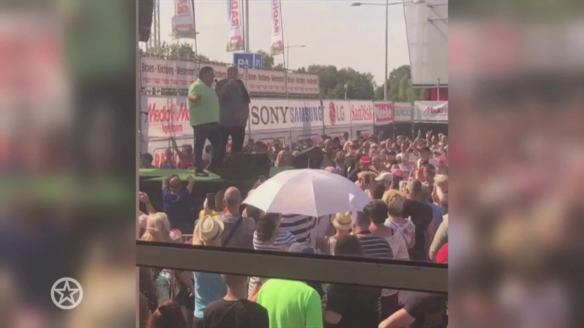 Afgevallen Django Wagner staat op podium