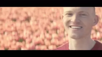 Paul Sinha staat in een uitverkochte Ziggo Dome