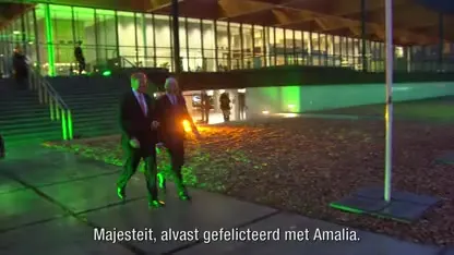 Koning fotografeert oudste dochter Amalia voor verjaardag