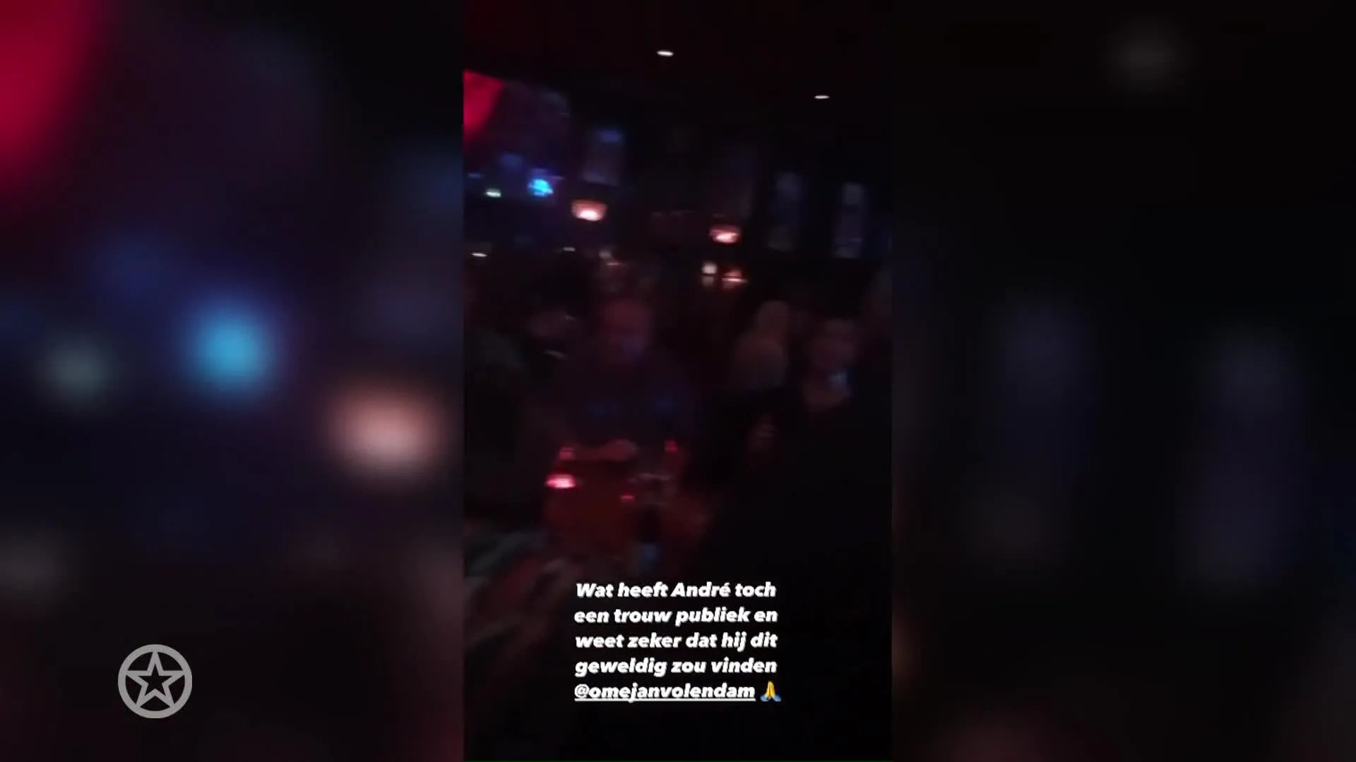 Rachel Hazes omringd door 'trouw publiek' van André sr.