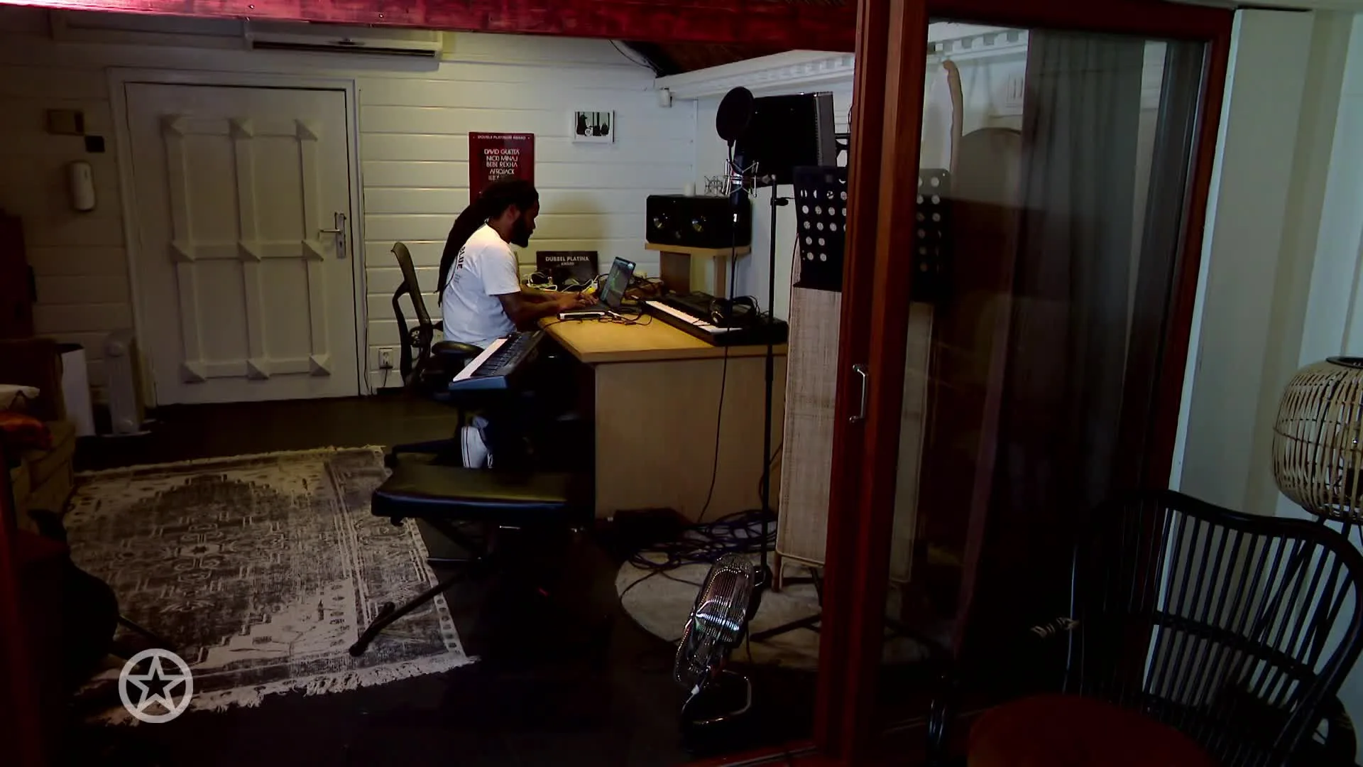 SI_230808_APRIL_SONGFESTIVAL.mov