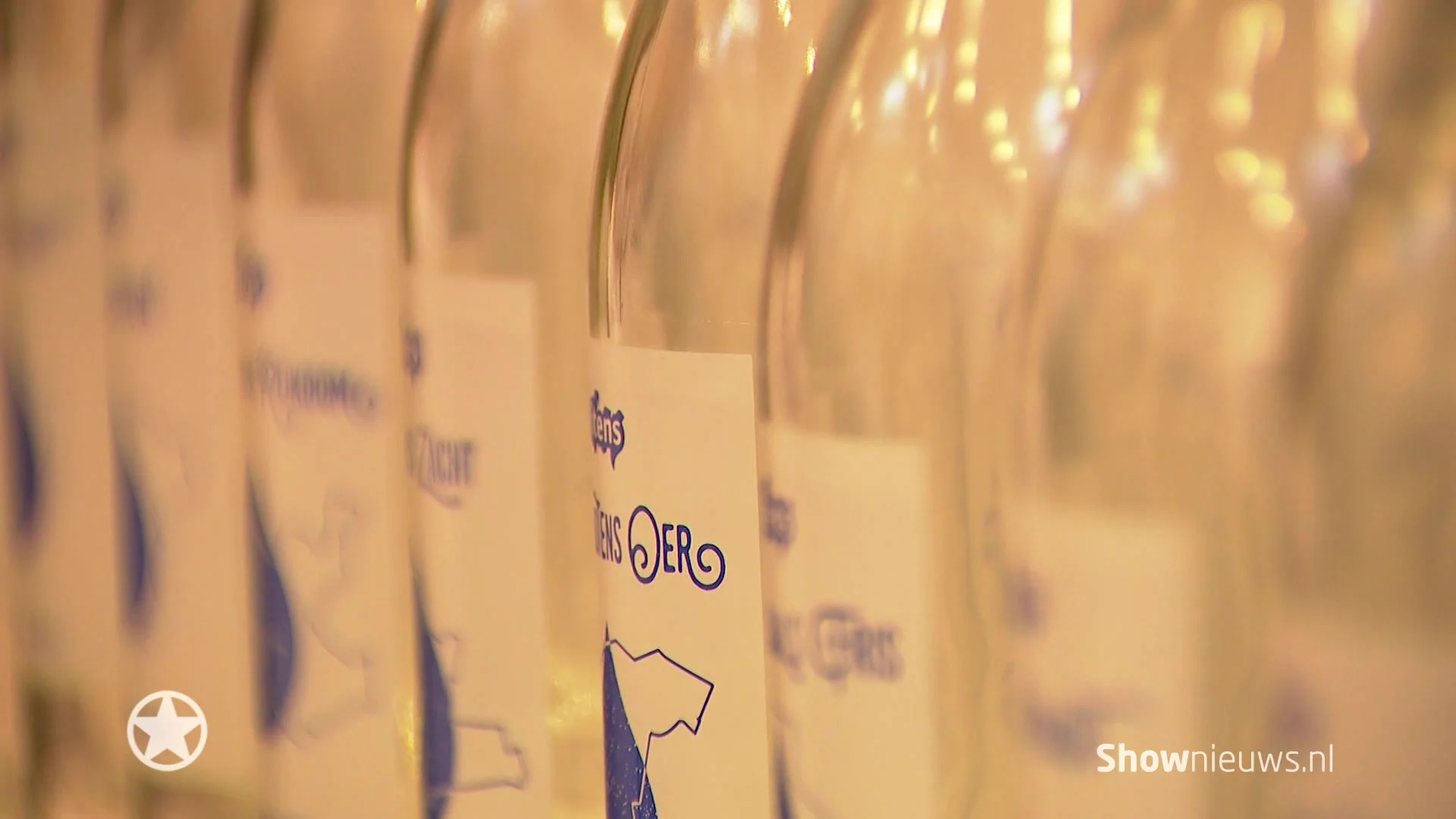 Floortje Dessing doet iets anders dan presenteren...