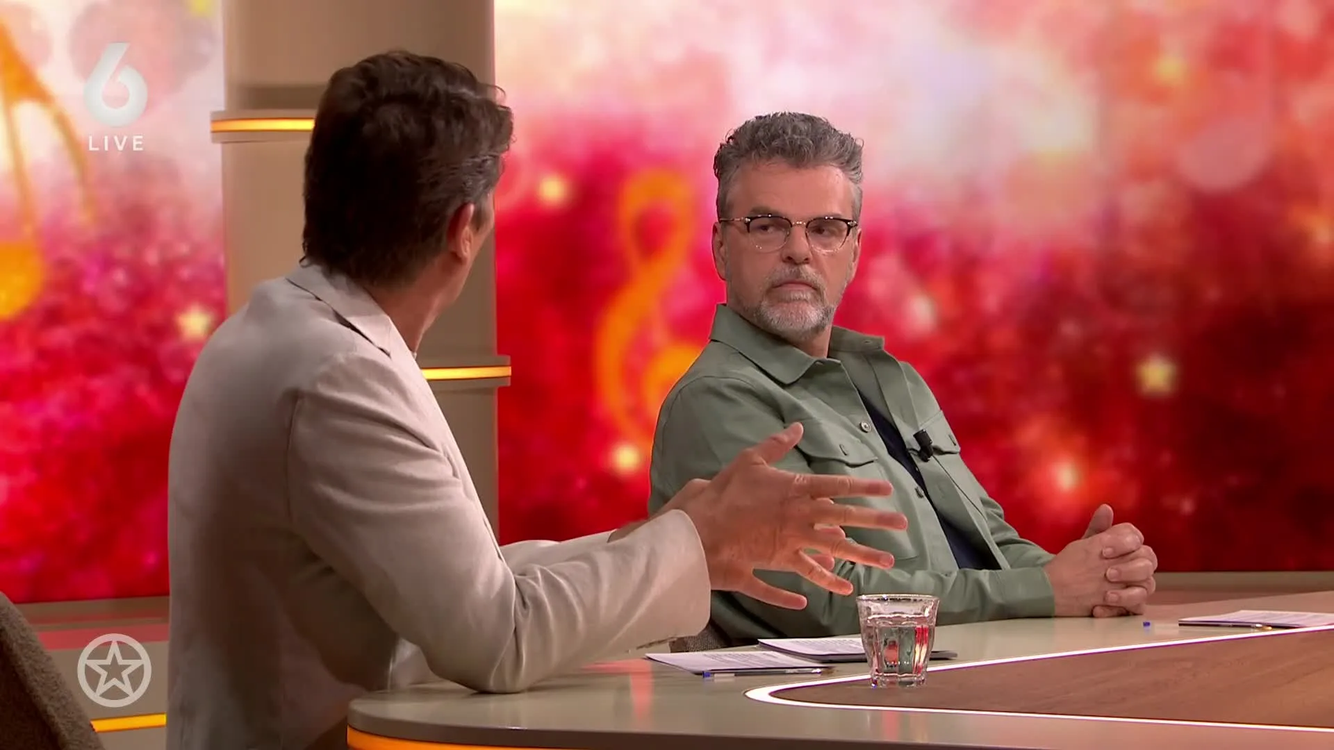 Roy Donders zegt plotseling optreden af