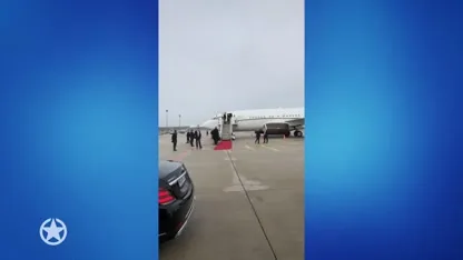 Koningspaar geland in Bremen, Máxima draagt Taminiau