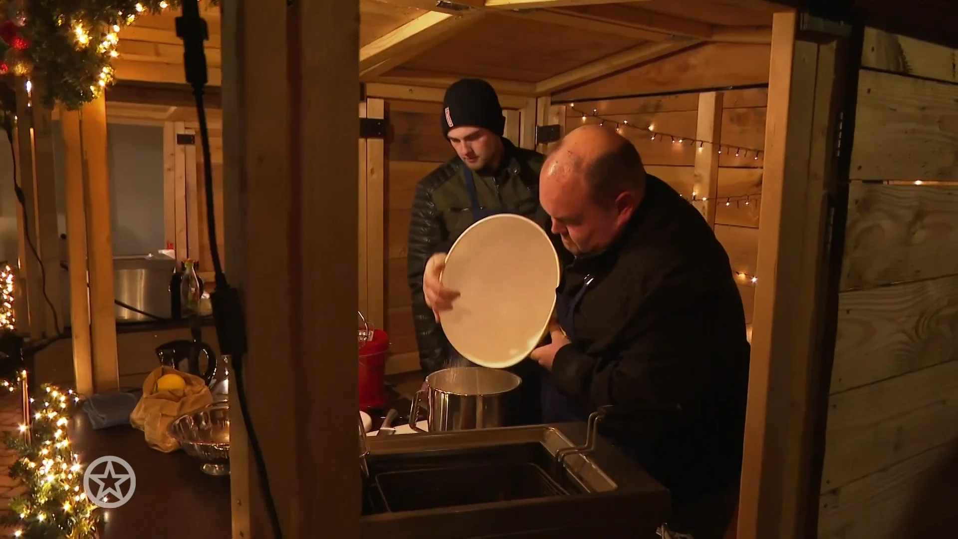 Kees Tol op zoek naar de beste amateur oliebollenbakkers van Nederland
