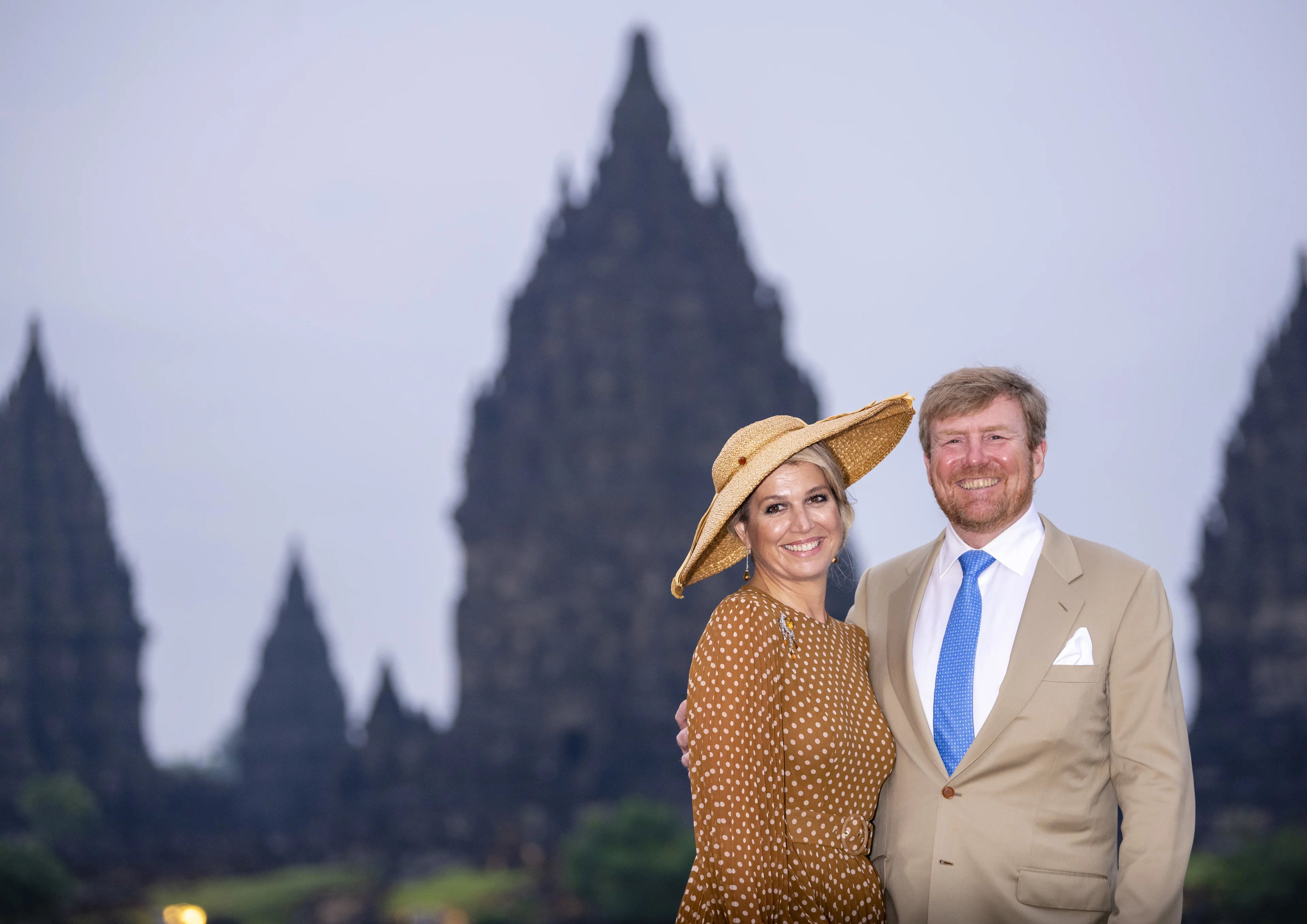 Willem-Alexander en Máxima bellen bestuurders in de zorg